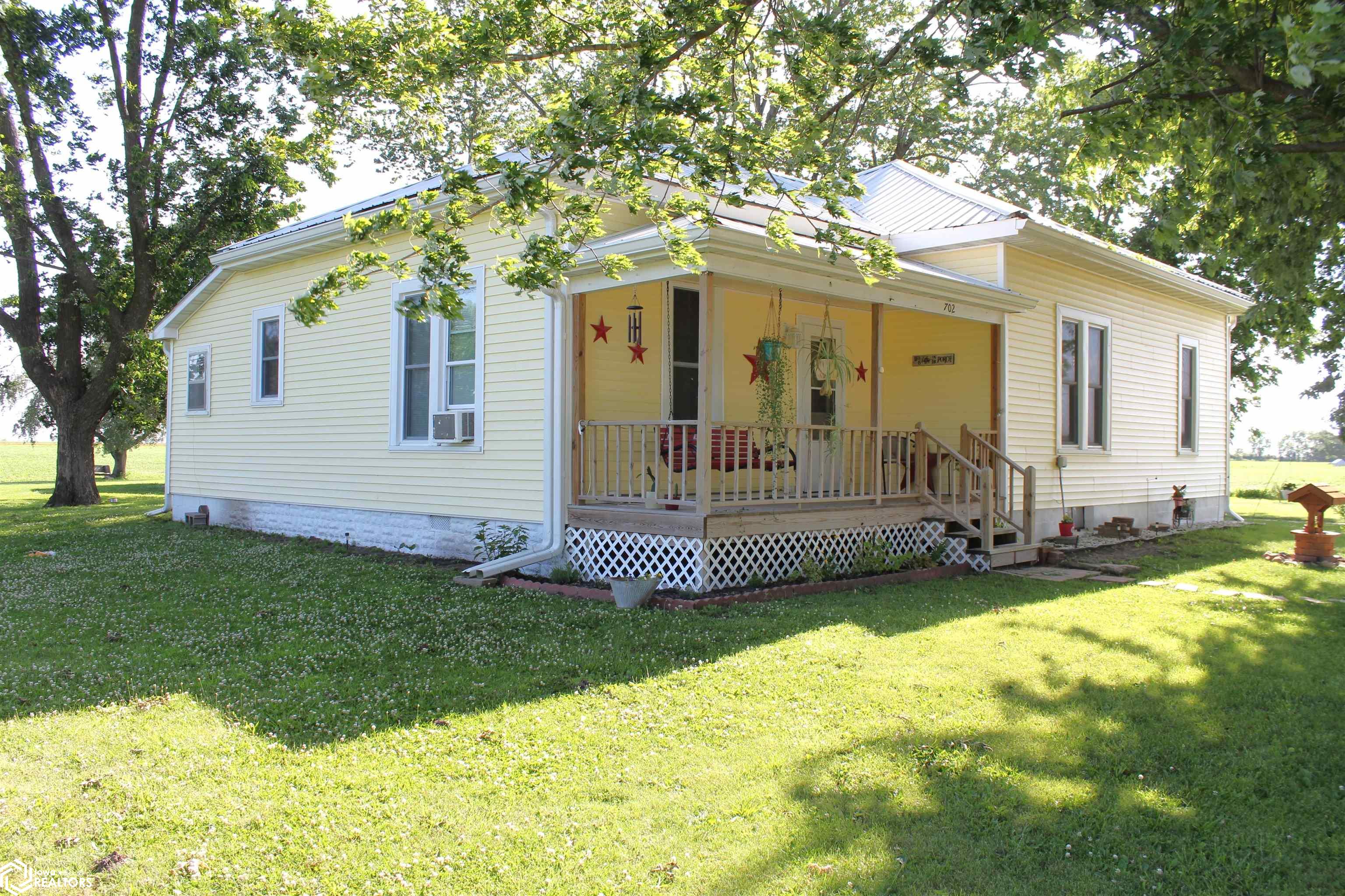 702 W Old Main Street, Milton, Iowa image 1