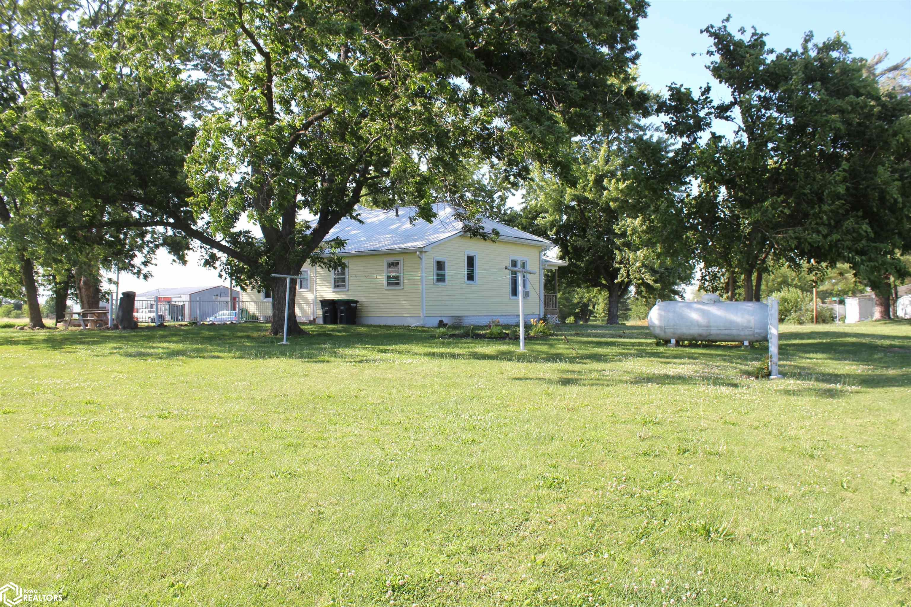 702 W Old Main Street, Milton, Iowa image 26