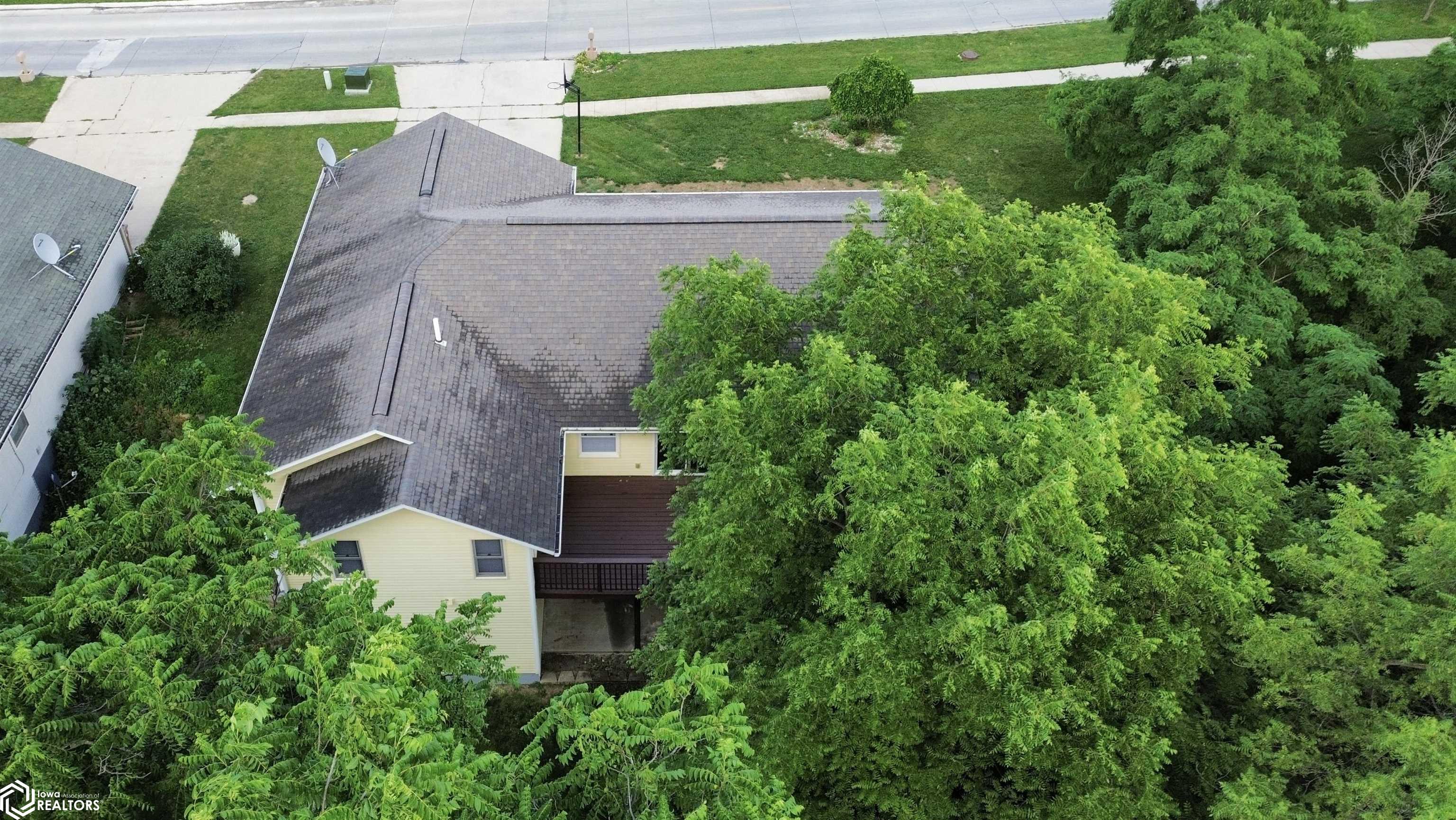1005 N 16th Street, Denison, Iowa image 2