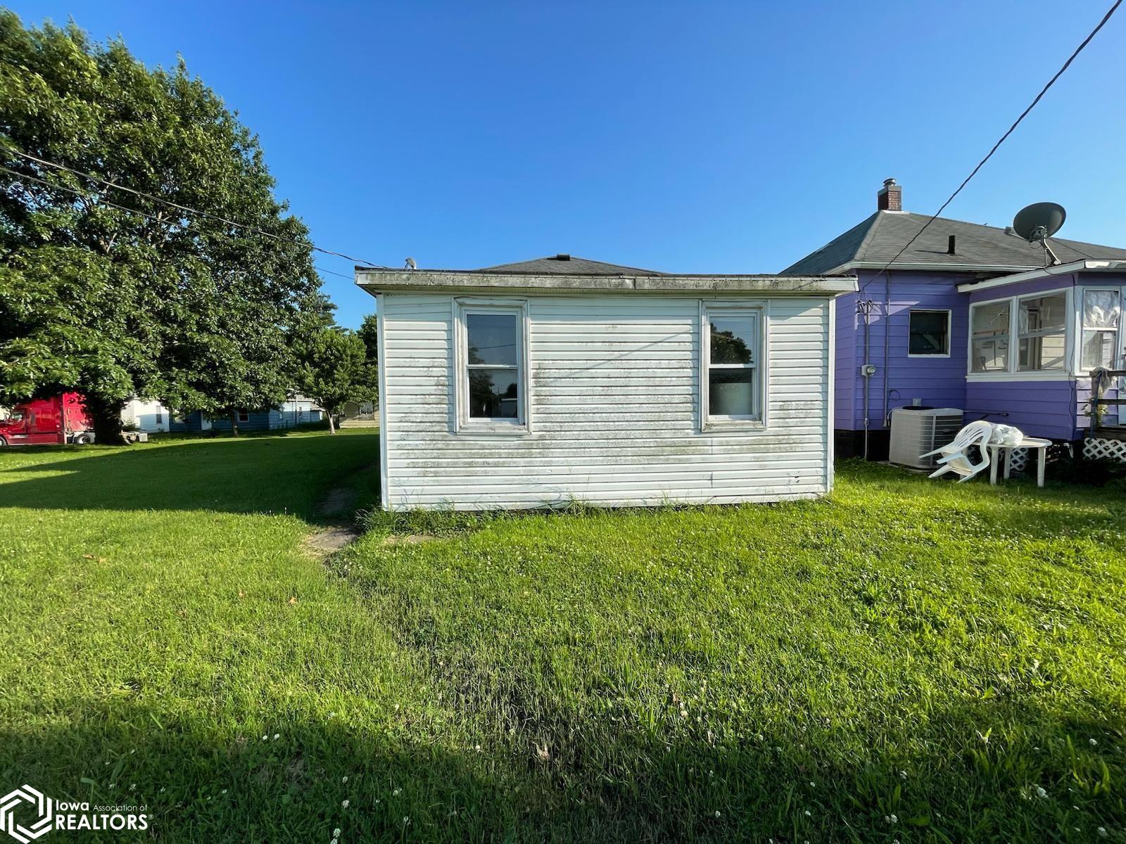 3029 Avenue N, Fort Madison, Iowa image 2