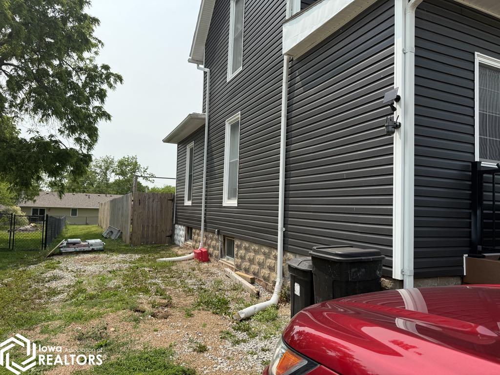 1112 S 16th Street, Centerville, Iowa image 2