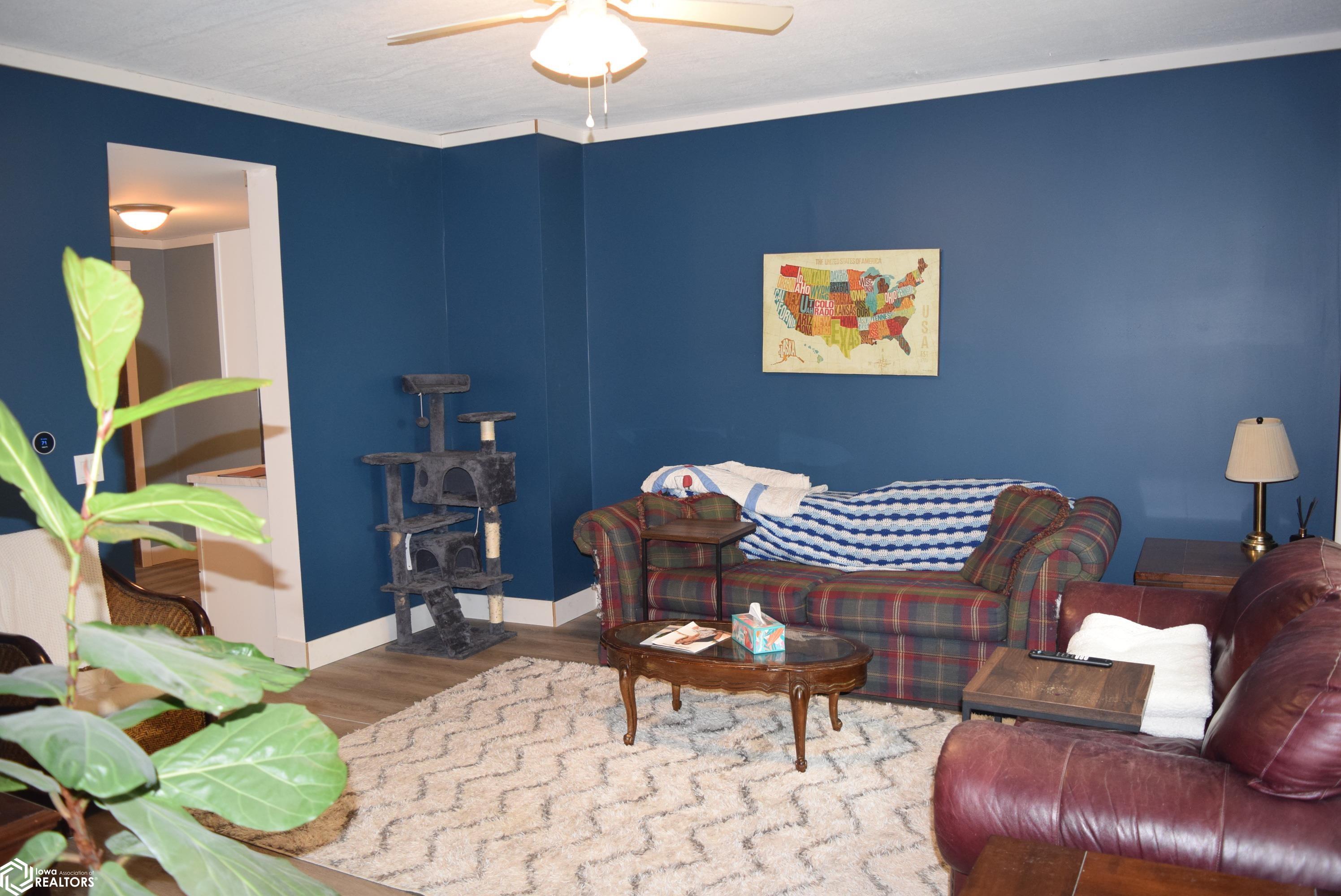 1433 Avenue D, Fort Madison, Iowa image 2