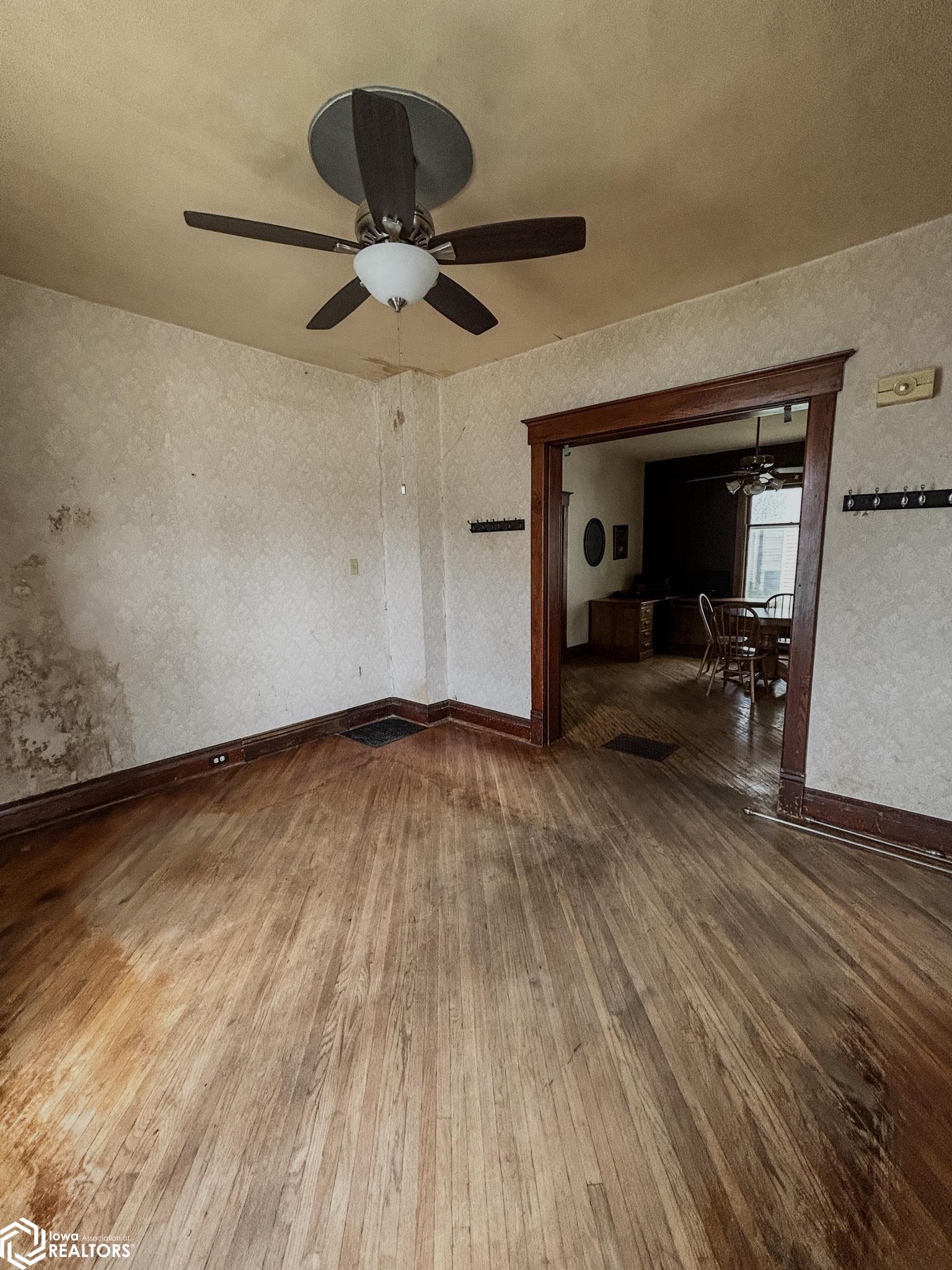 100 E 1st Street, Villisca, Iowa image 27