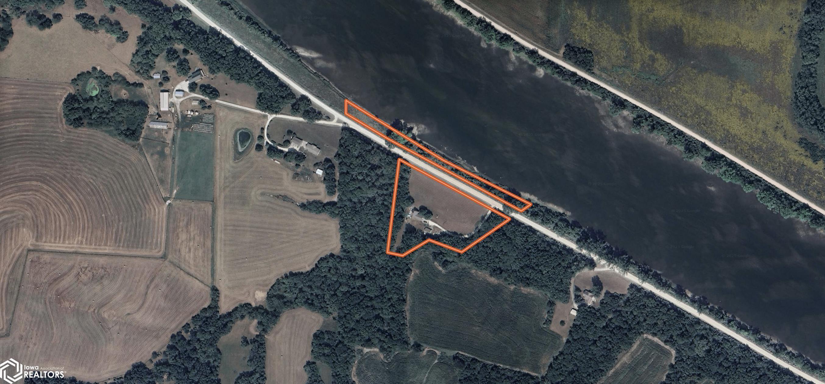 14277 Eagle Drive, Douds, Iowa image 2
