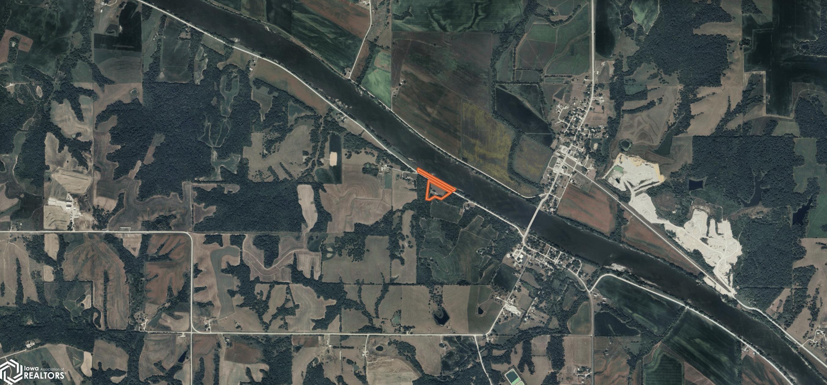 14277 Eagle Drive, Douds, Iowa image 3
