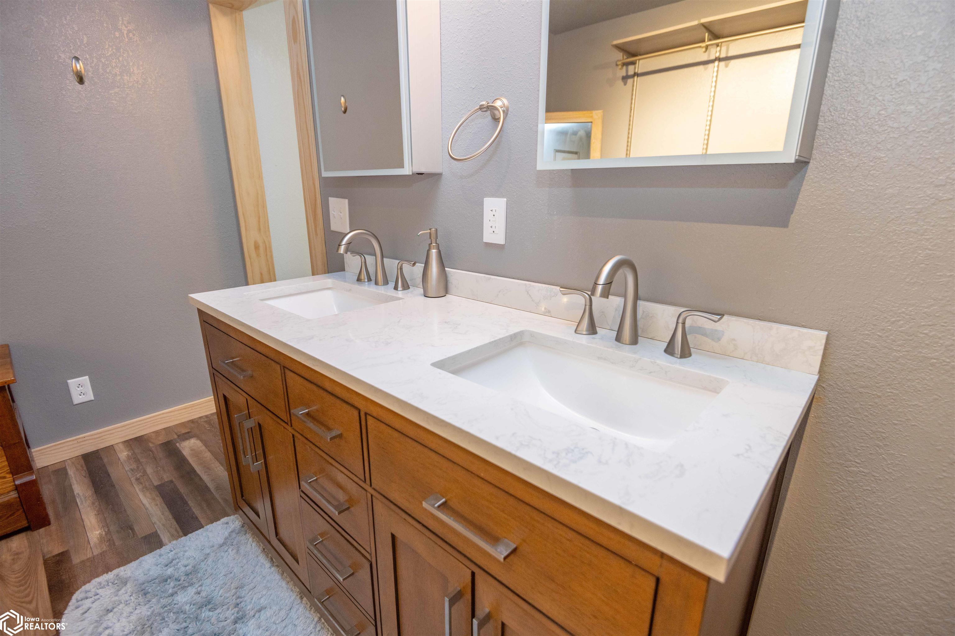 14277 Eagle Drive, Douds, Iowa image 37