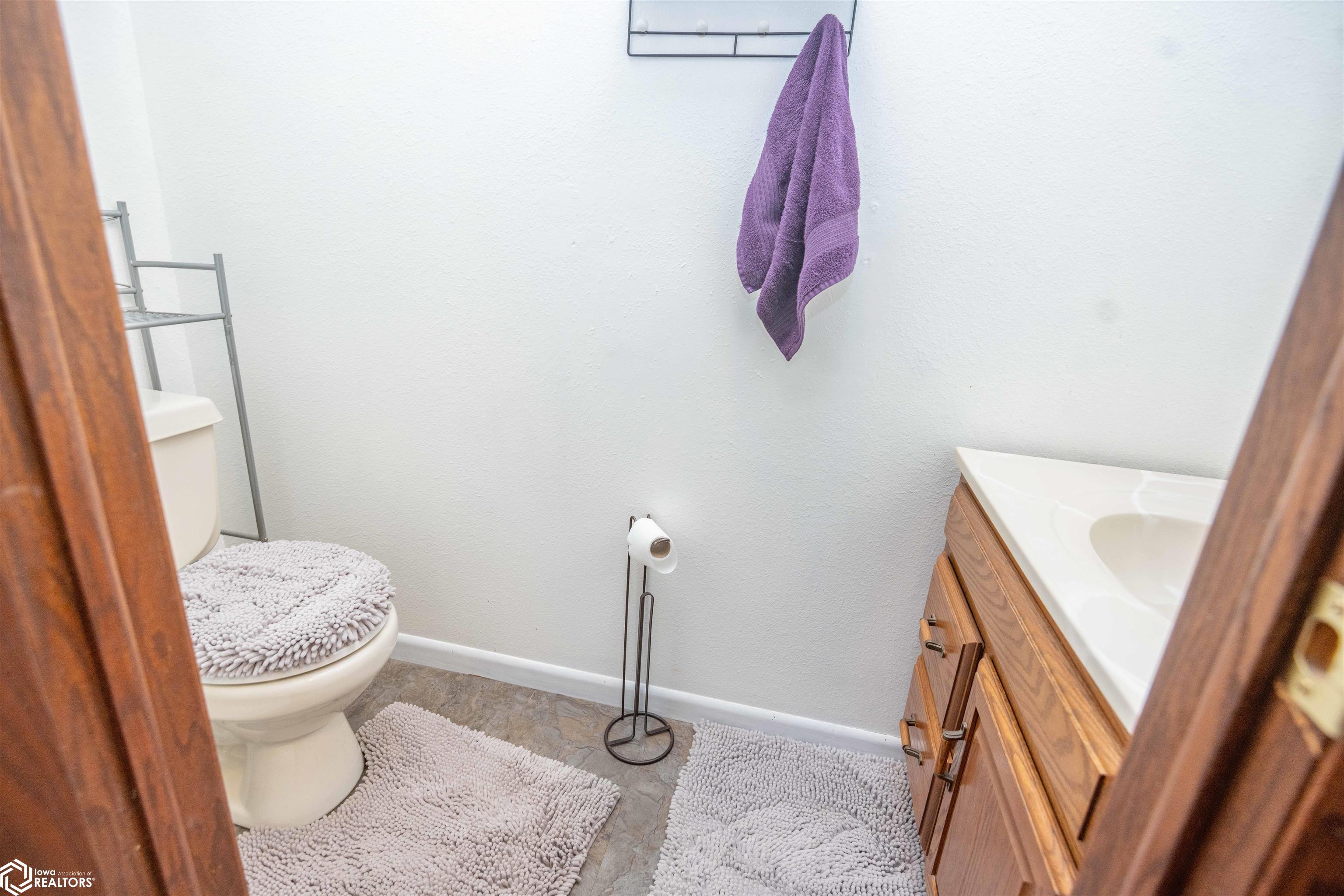 14277 Eagle Drive, Douds, Iowa image 48