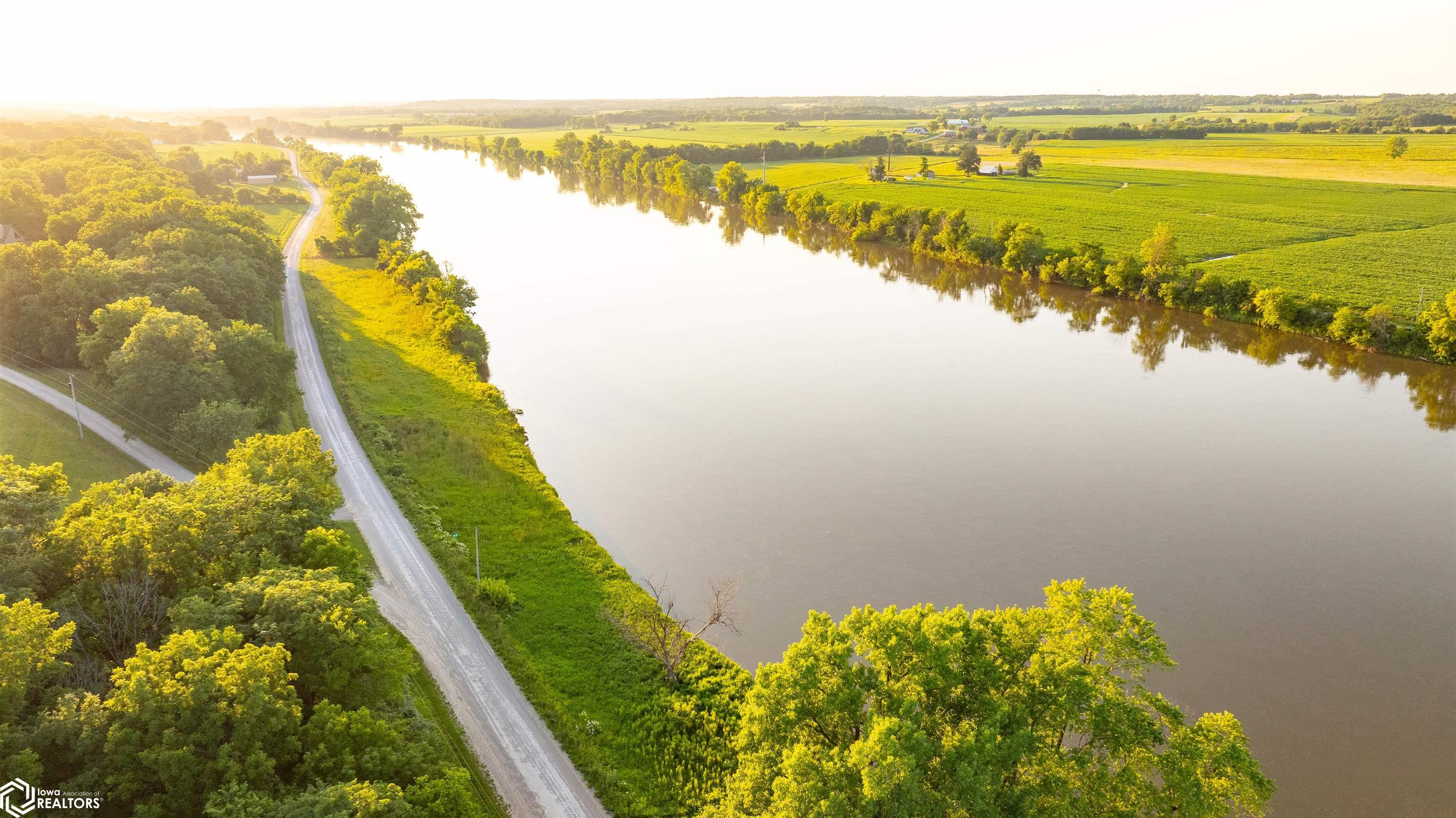 14277 Eagle Drive, Douds, Iowa image 9