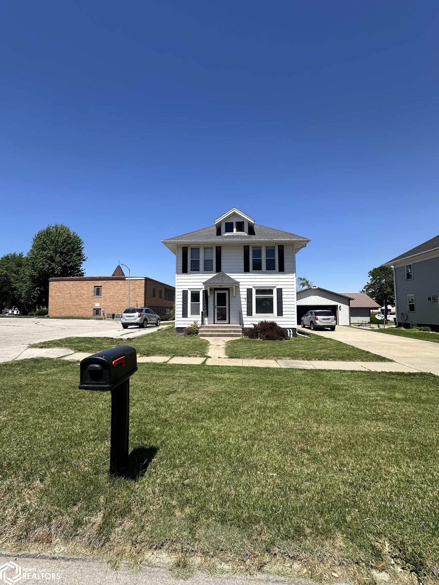 806 Baldwin Street, Harlan, Iowa image 2