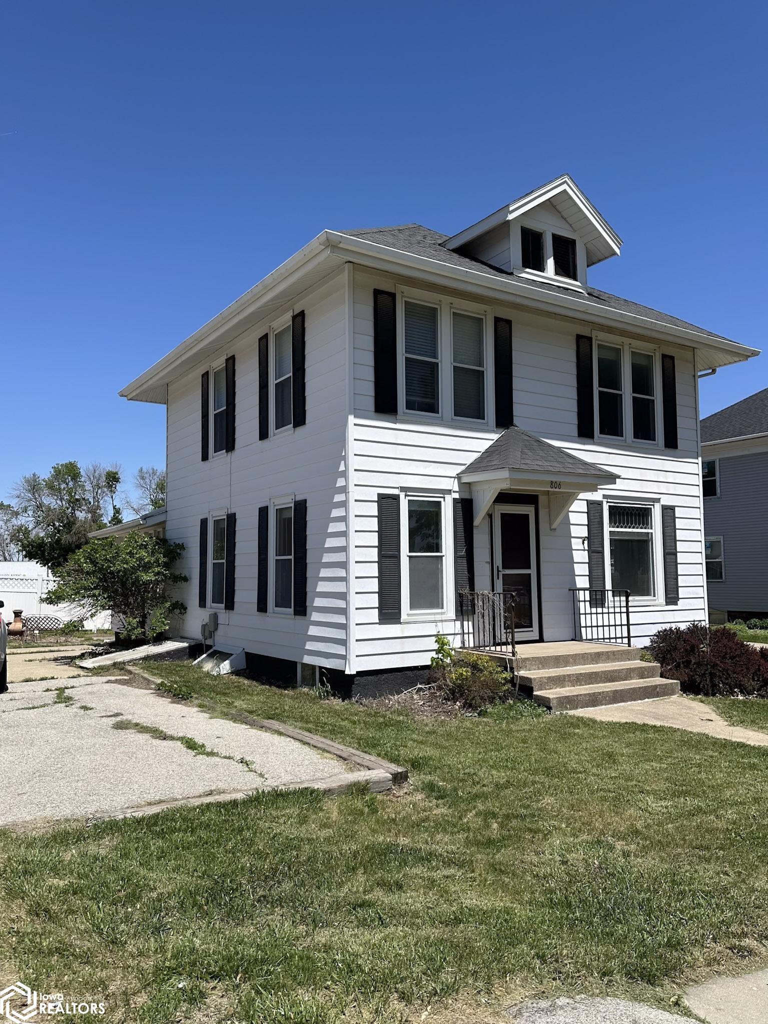 806 Baldwin Street, Harlan, Iowa image 4