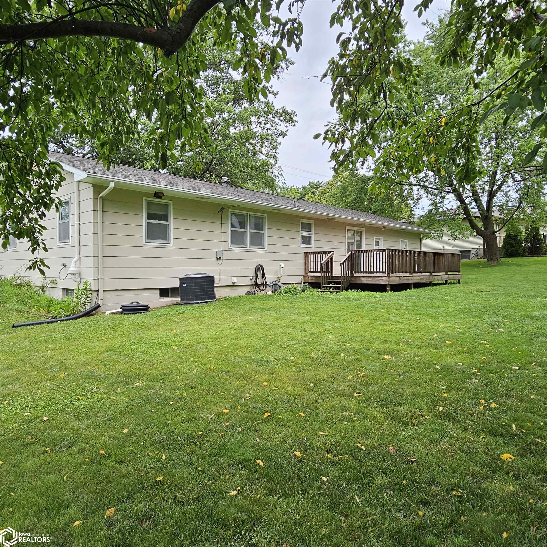 1003 N Vine Street, Creston, Iowa image 3