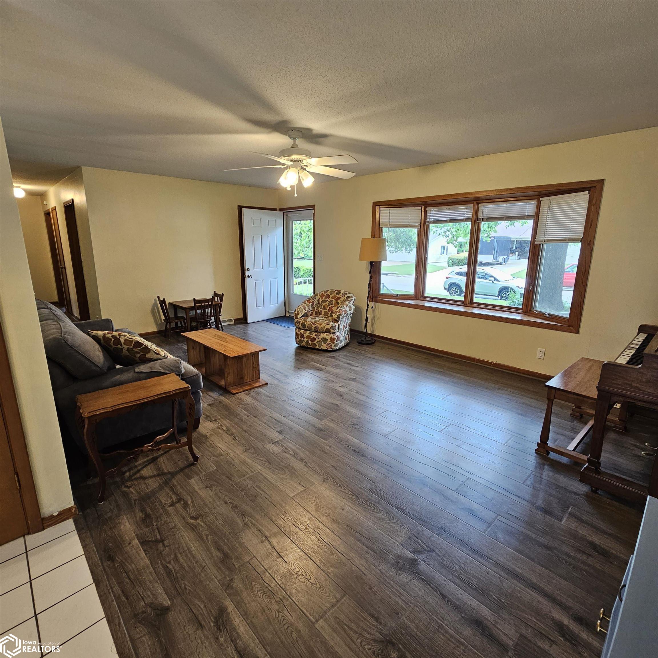 1003 N Vine Street, Creston, Iowa image 9