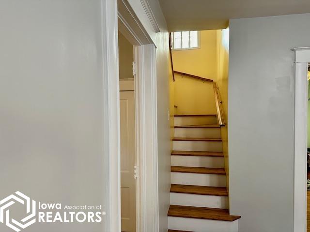 306 W Hempstead, Fairfield, Iowa image 38