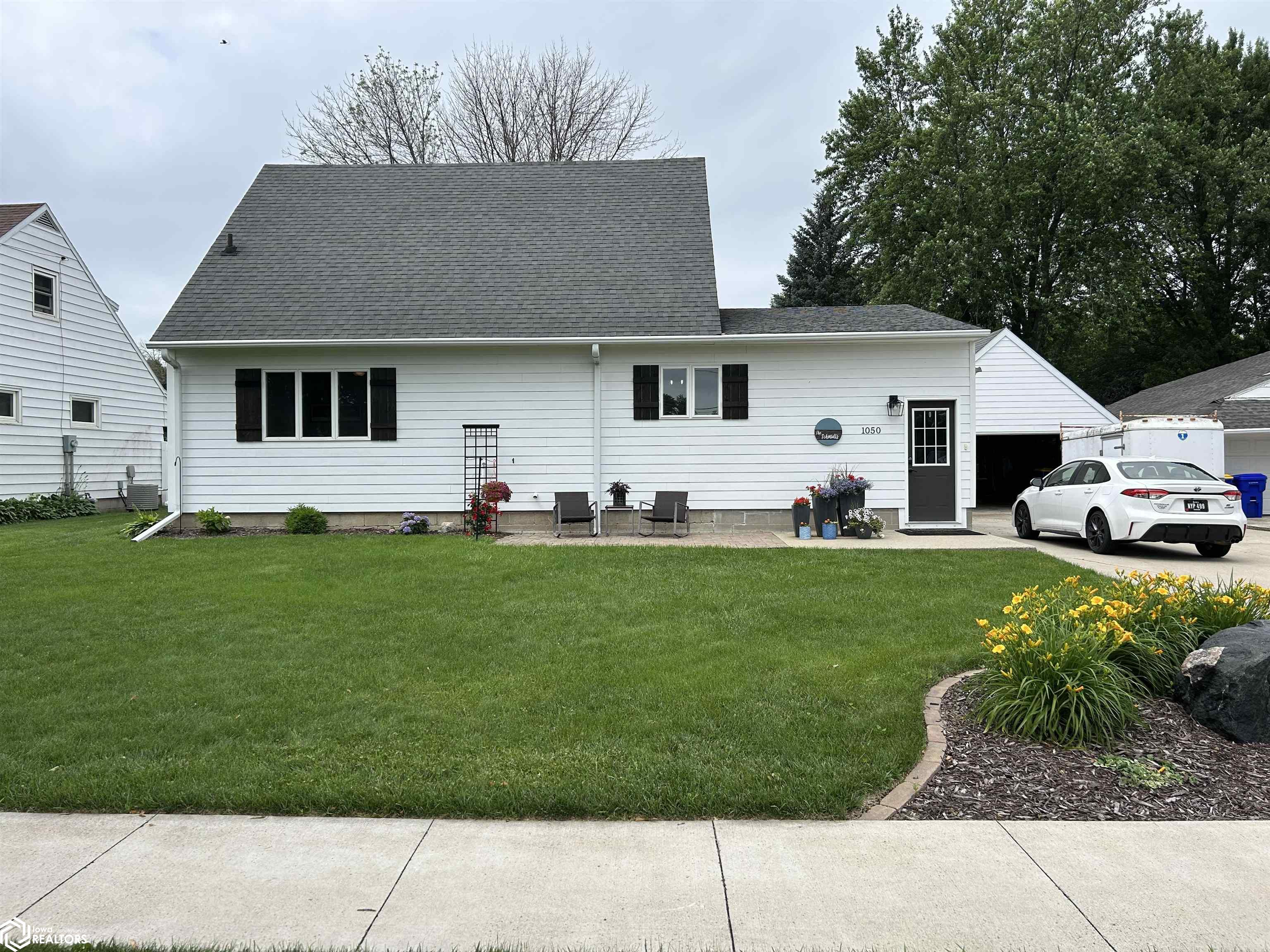1050 Front Street, Garner, Iowa image 1