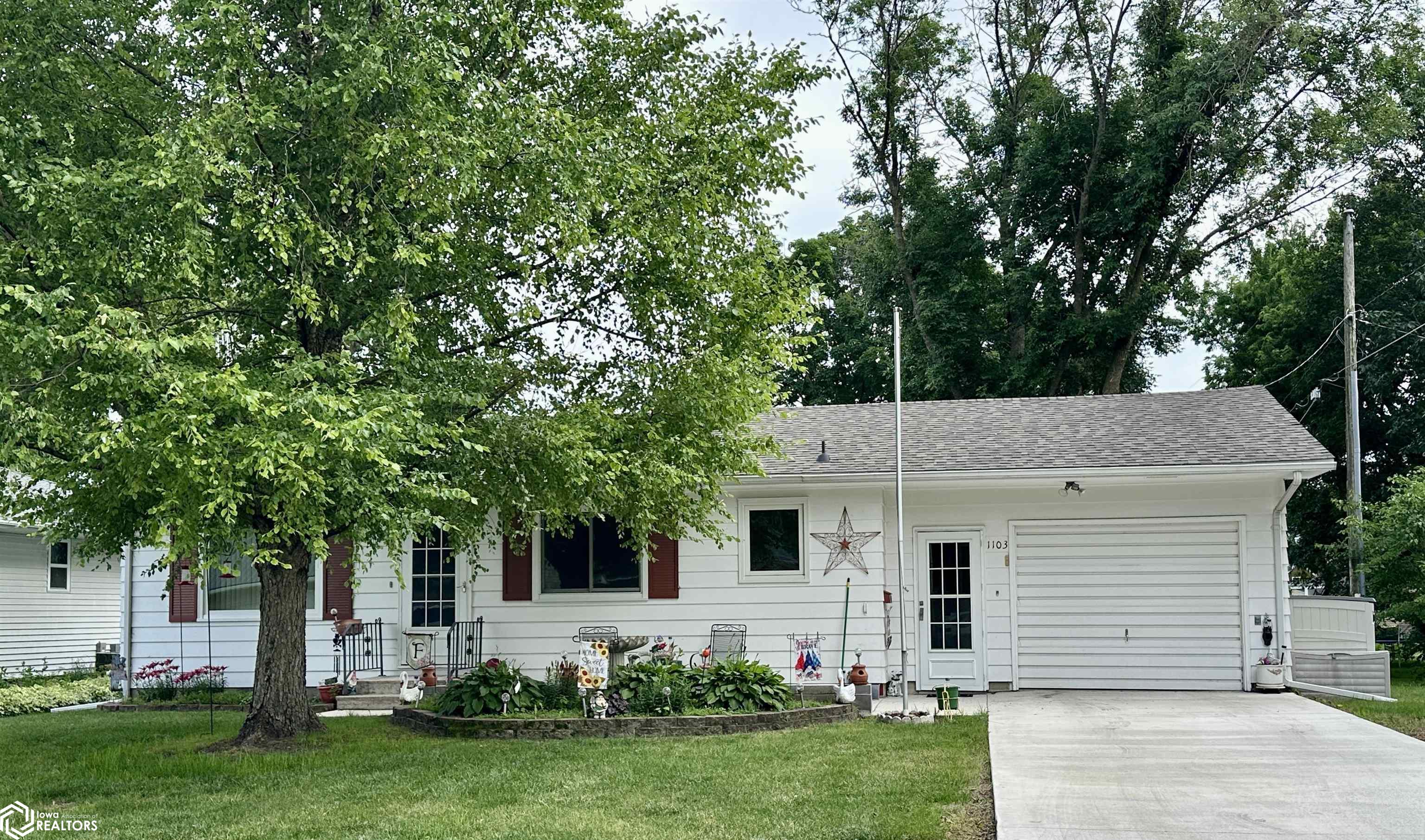 1103 N 6th Ave, Northwood, Iowa image 1