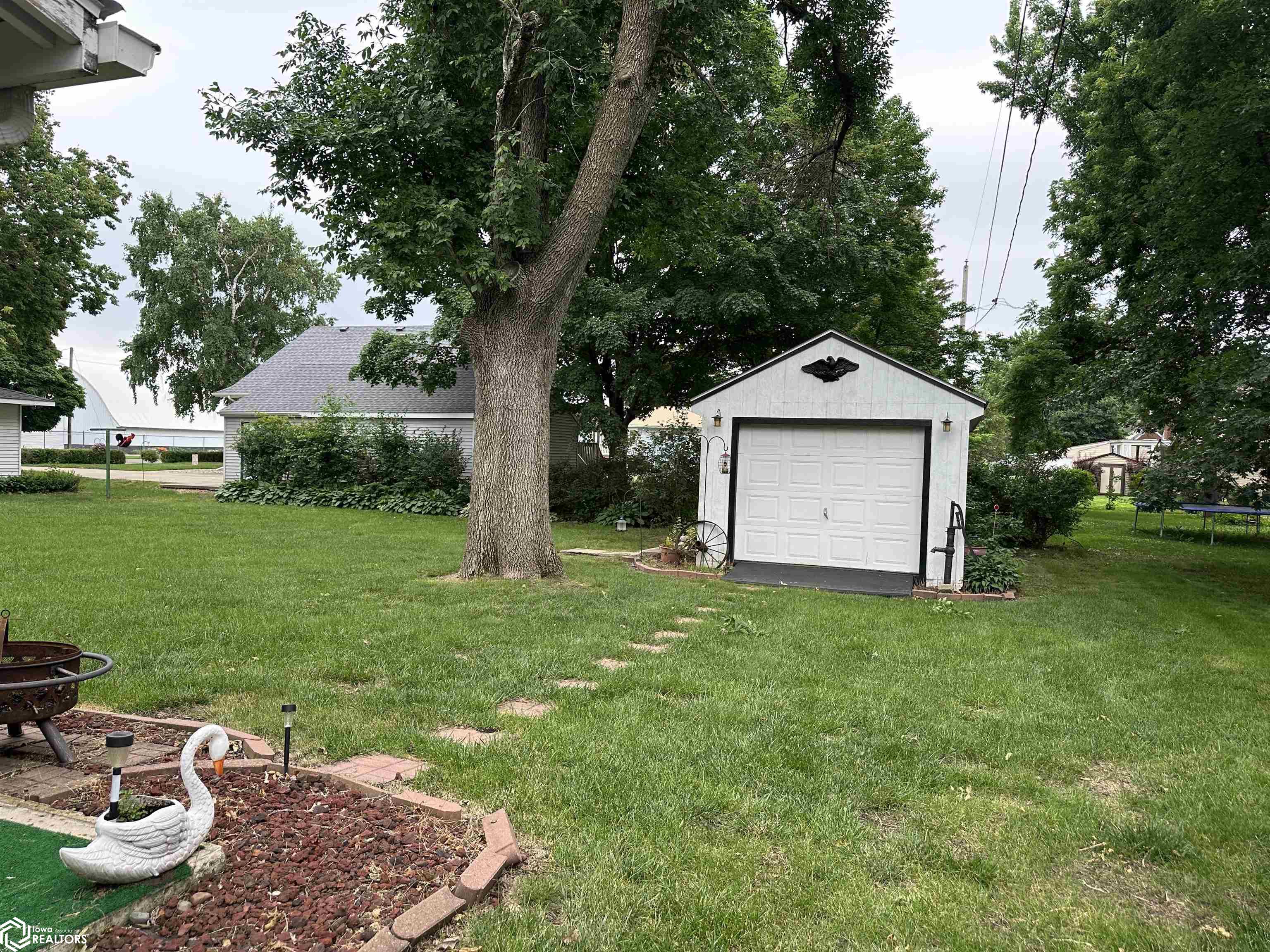 1103 N 6th Ave, Northwood, Iowa image 4