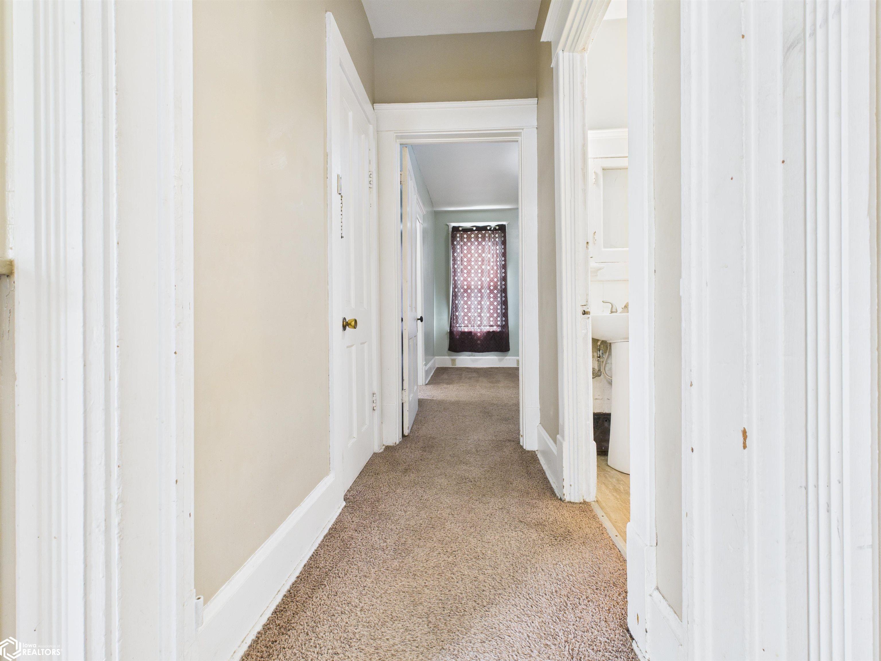 2414 Ave I, Fort Madison, Iowa image 11