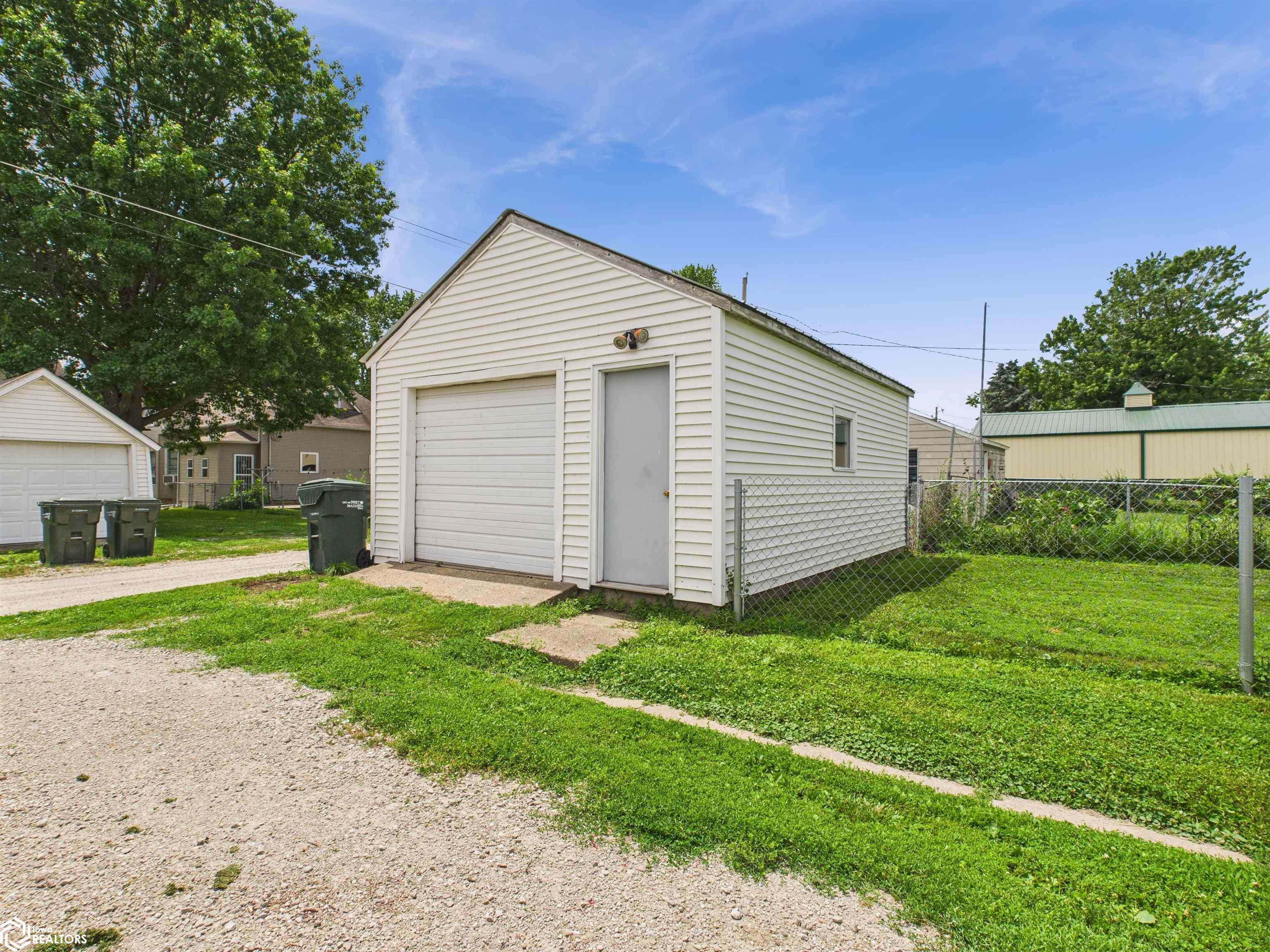 2414 Ave I, Fort Madison, Iowa image 22