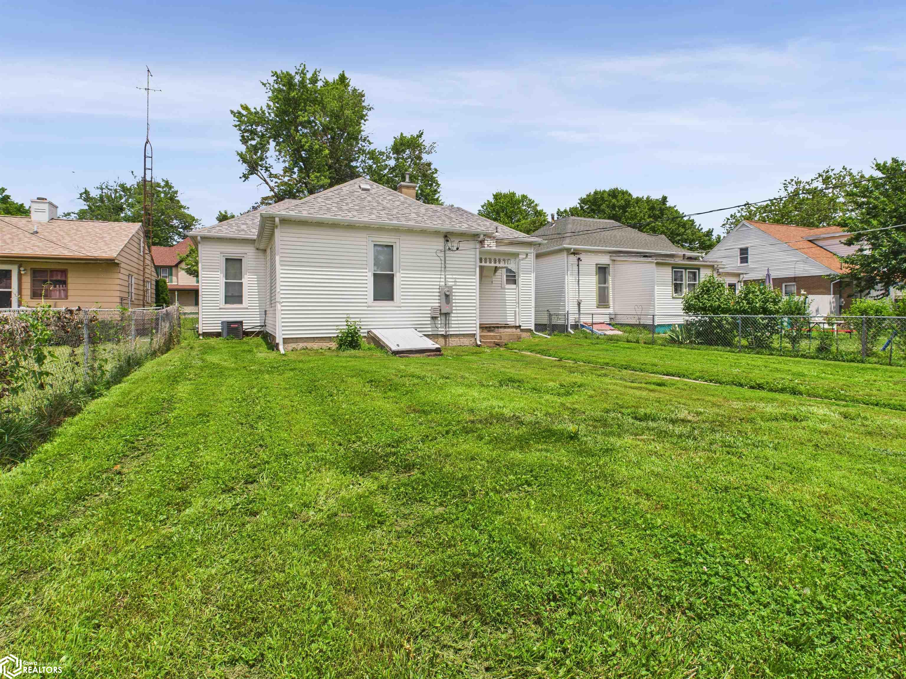 2414 Ave I, Fort Madison, Iowa image 23