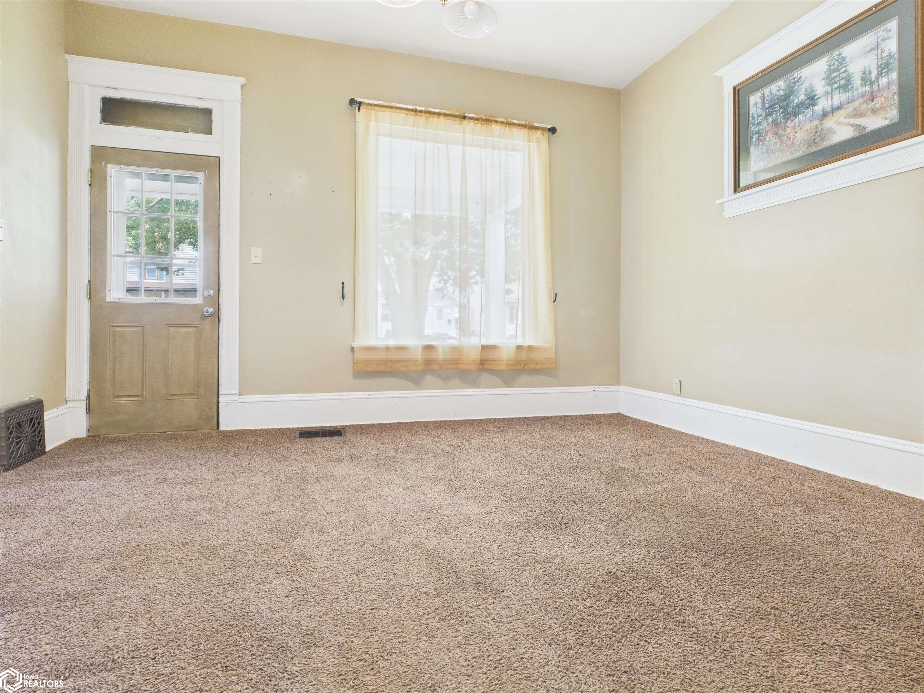 2414 Ave I, Fort Madison, Iowa image 4