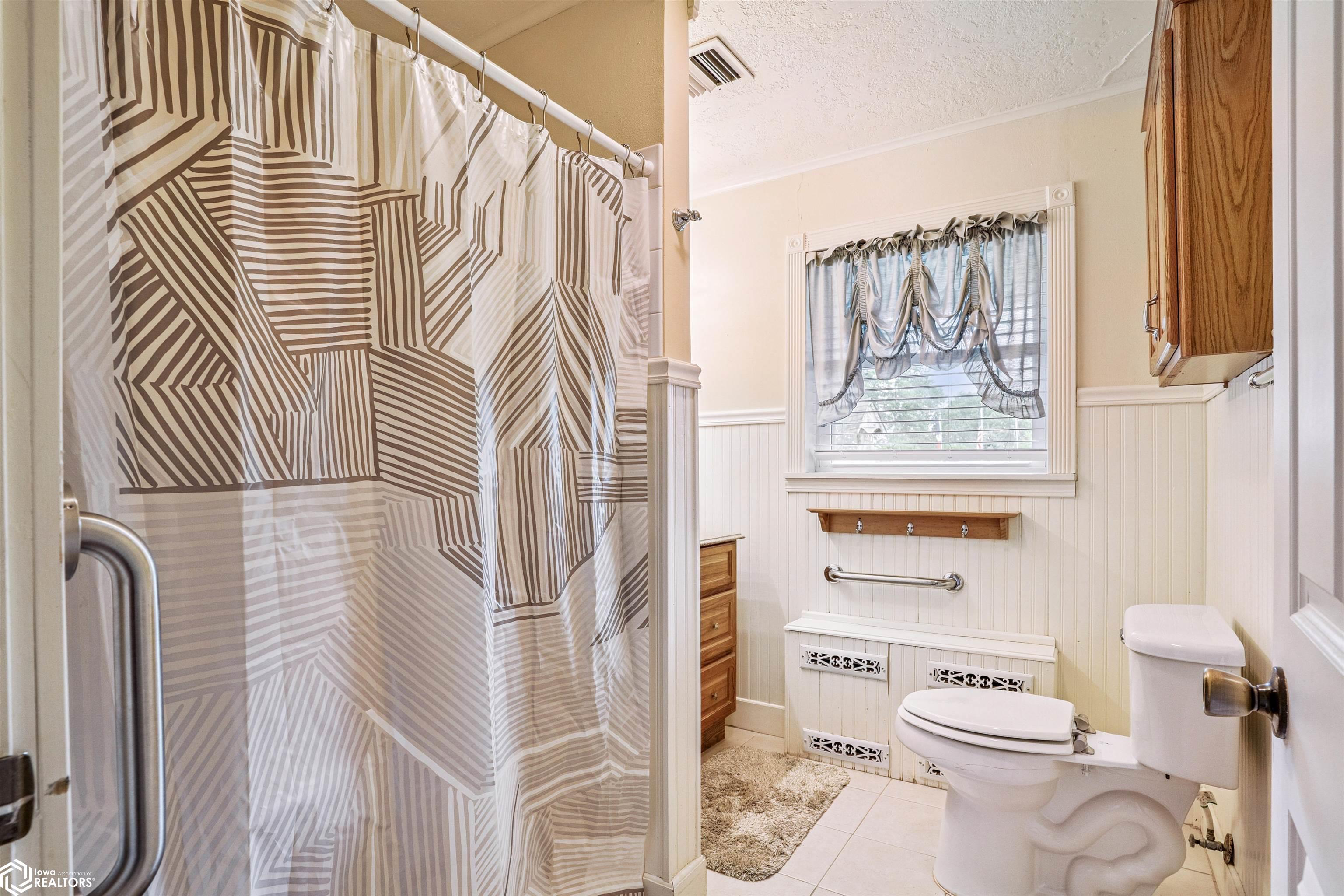 14064 155th Street, Burlington, Iowa image 20