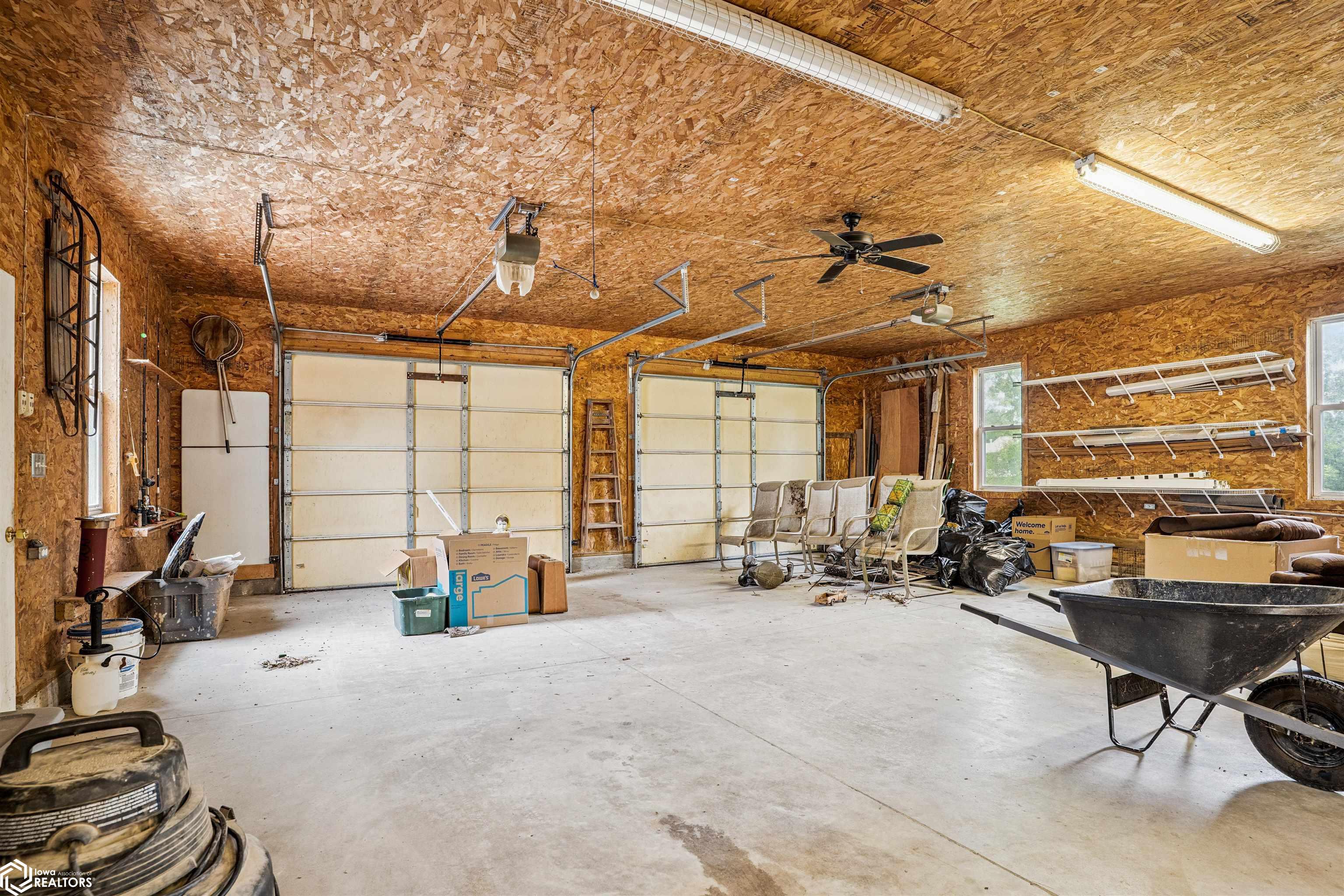 14064 155th Street, Burlington, Iowa image 36