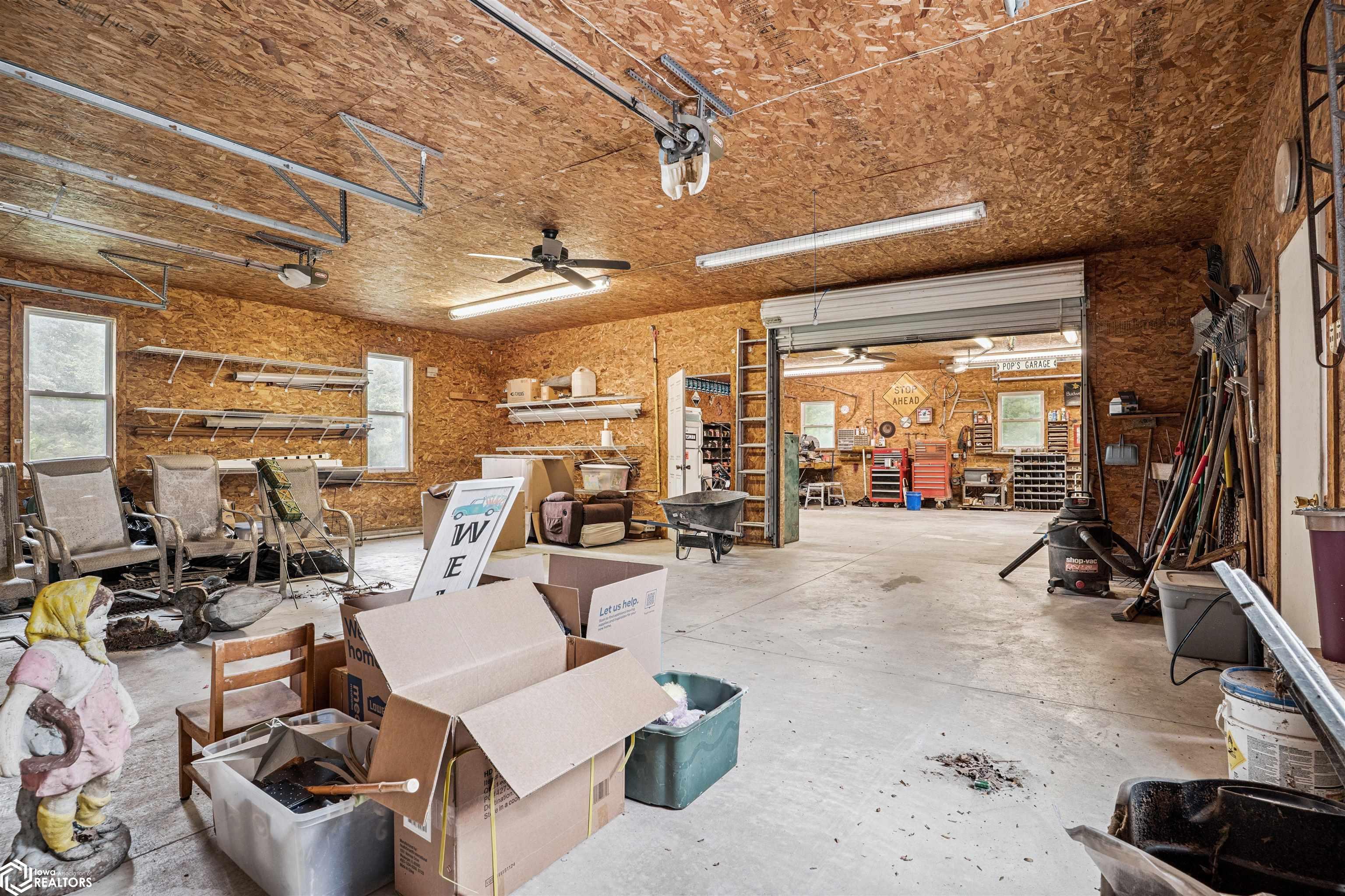 14064 155th Street, Burlington, Iowa image 37