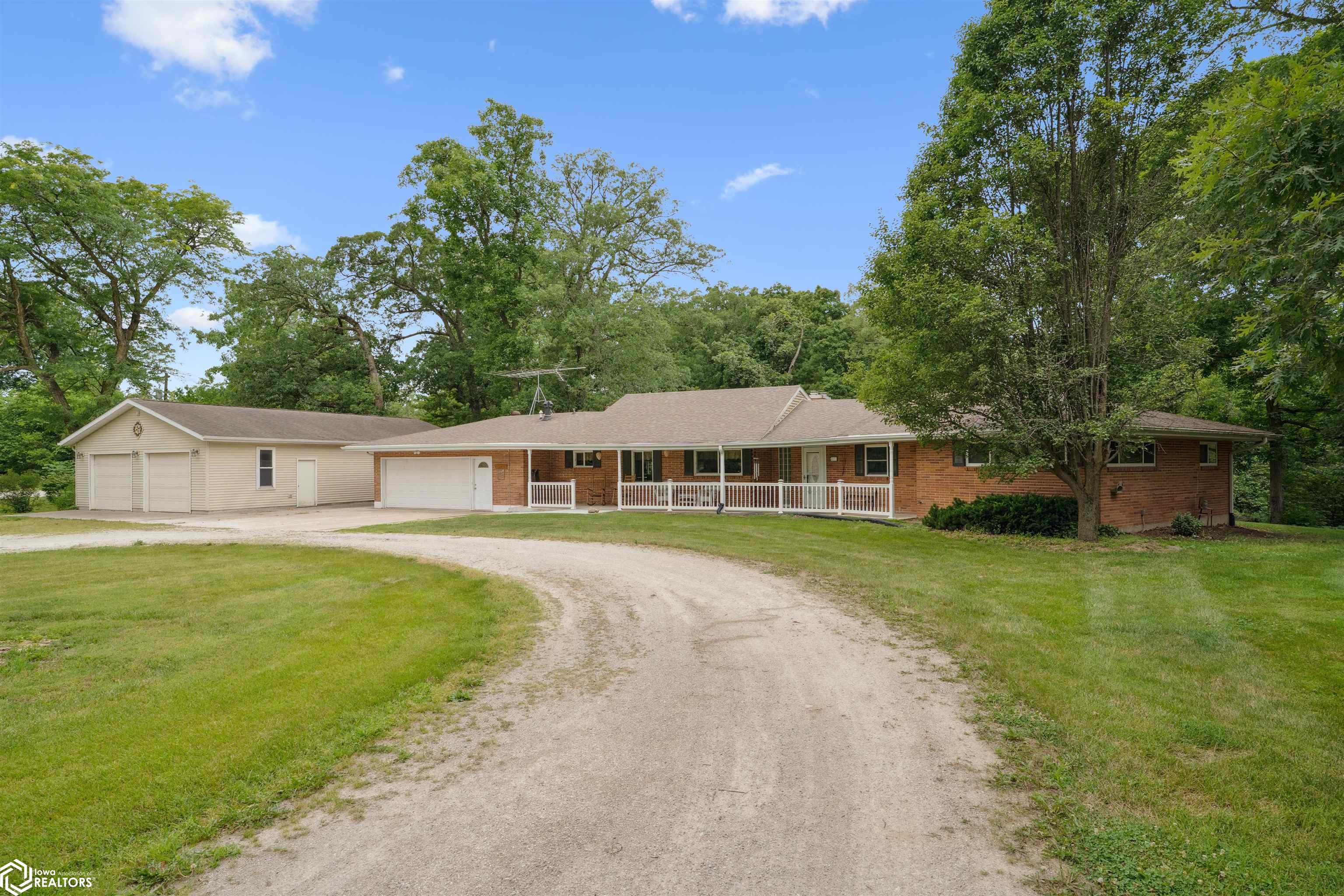 14064 155th Street, Burlington, Iowa image 42