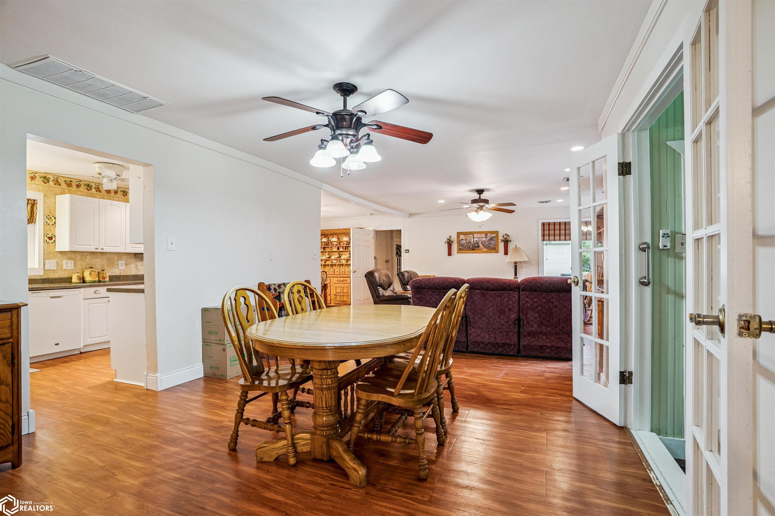 14064 155th Street, Burlington, Iowa image 10