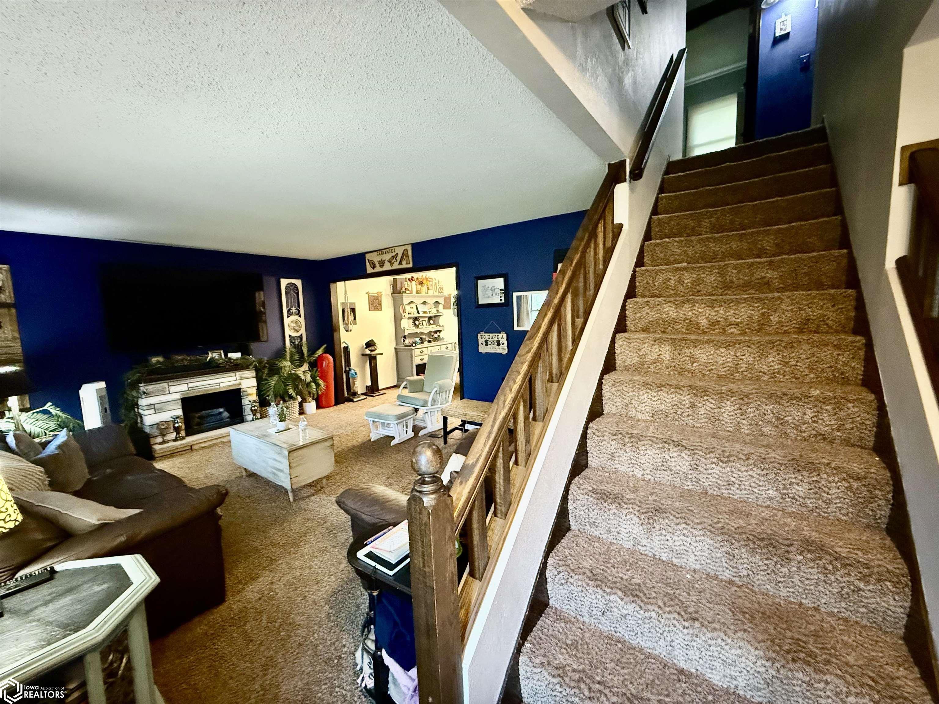 2900 Garden Avenue, Burlington, Iowa image 2