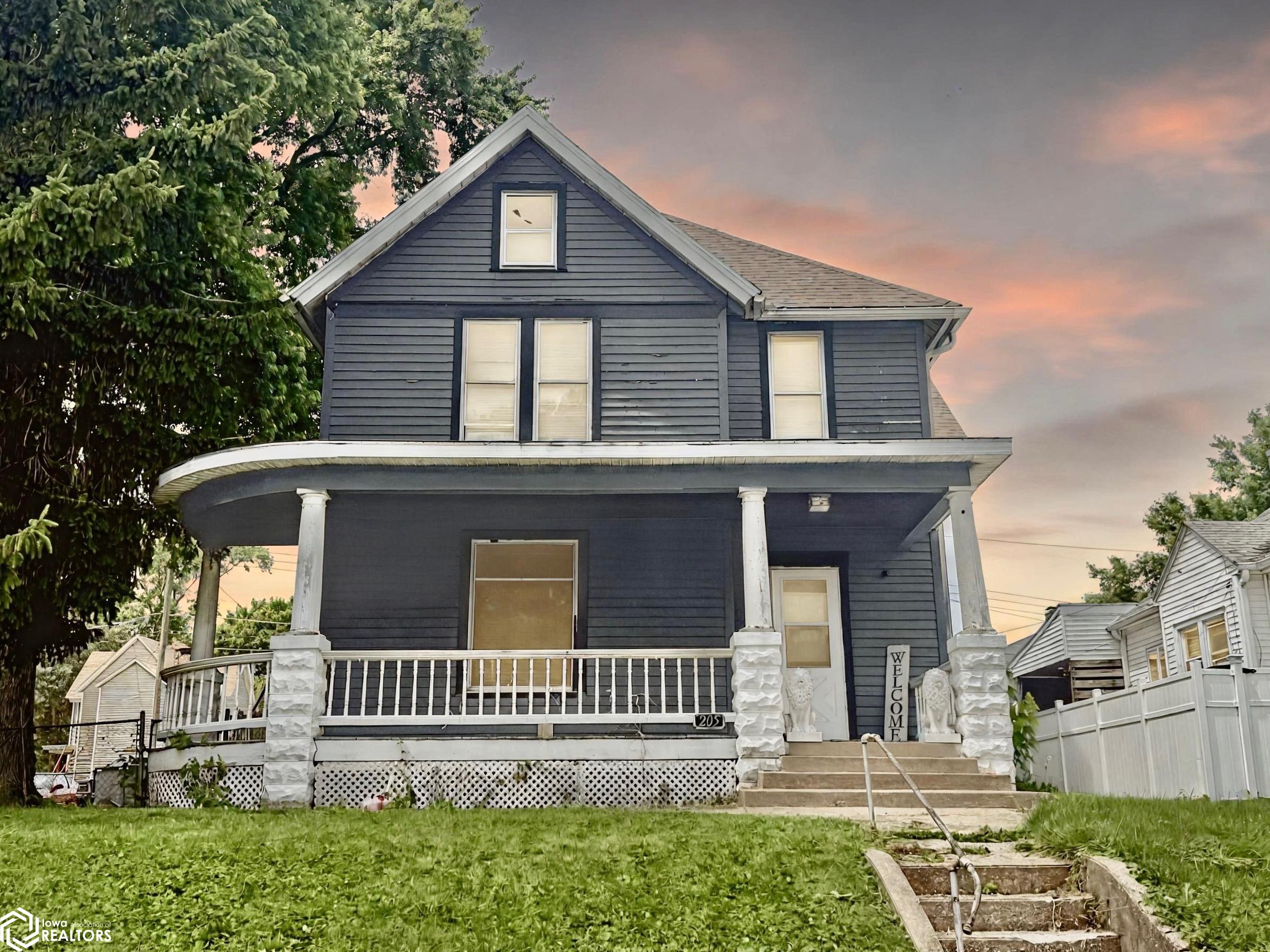 205 South Marshall, Burlington, Iowa image 1