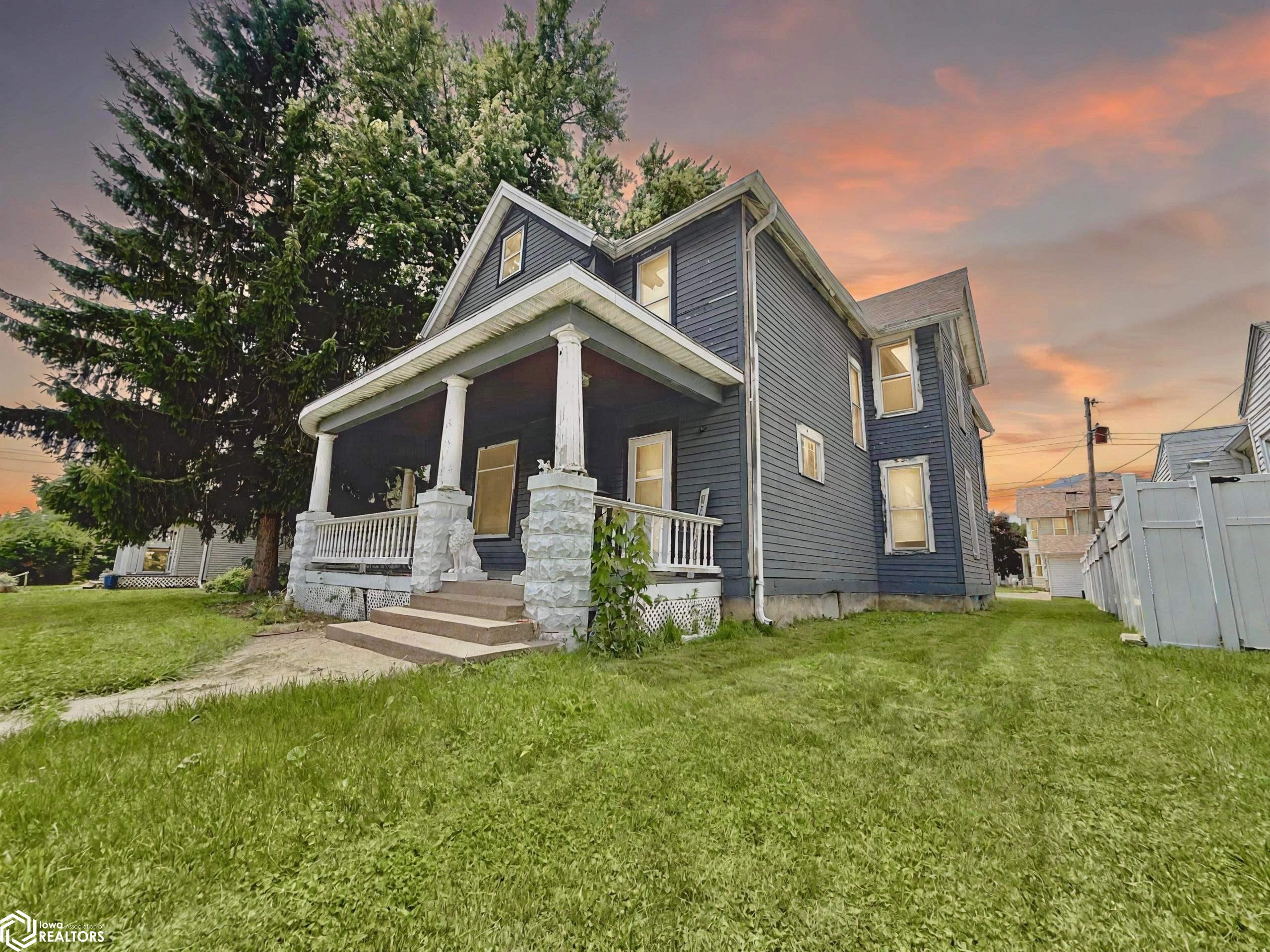 205 South Marshall, Burlington, Iowa image 2