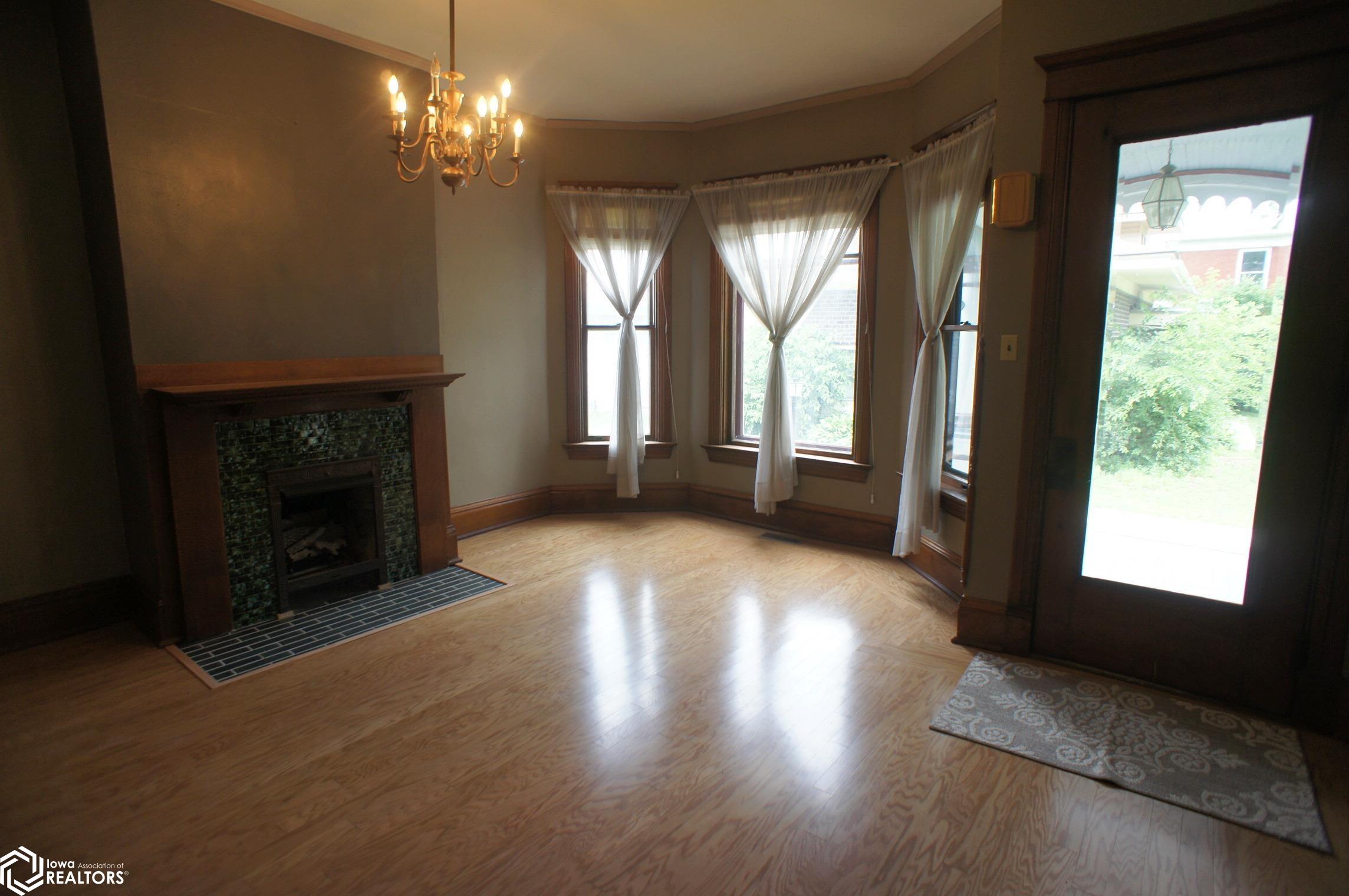 821 Division Street, Webster City, Iowa image 3