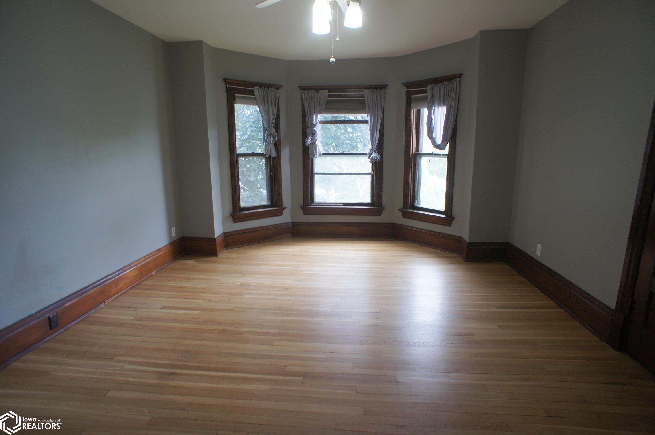 821 Division Street, Webster City, Iowa image 32