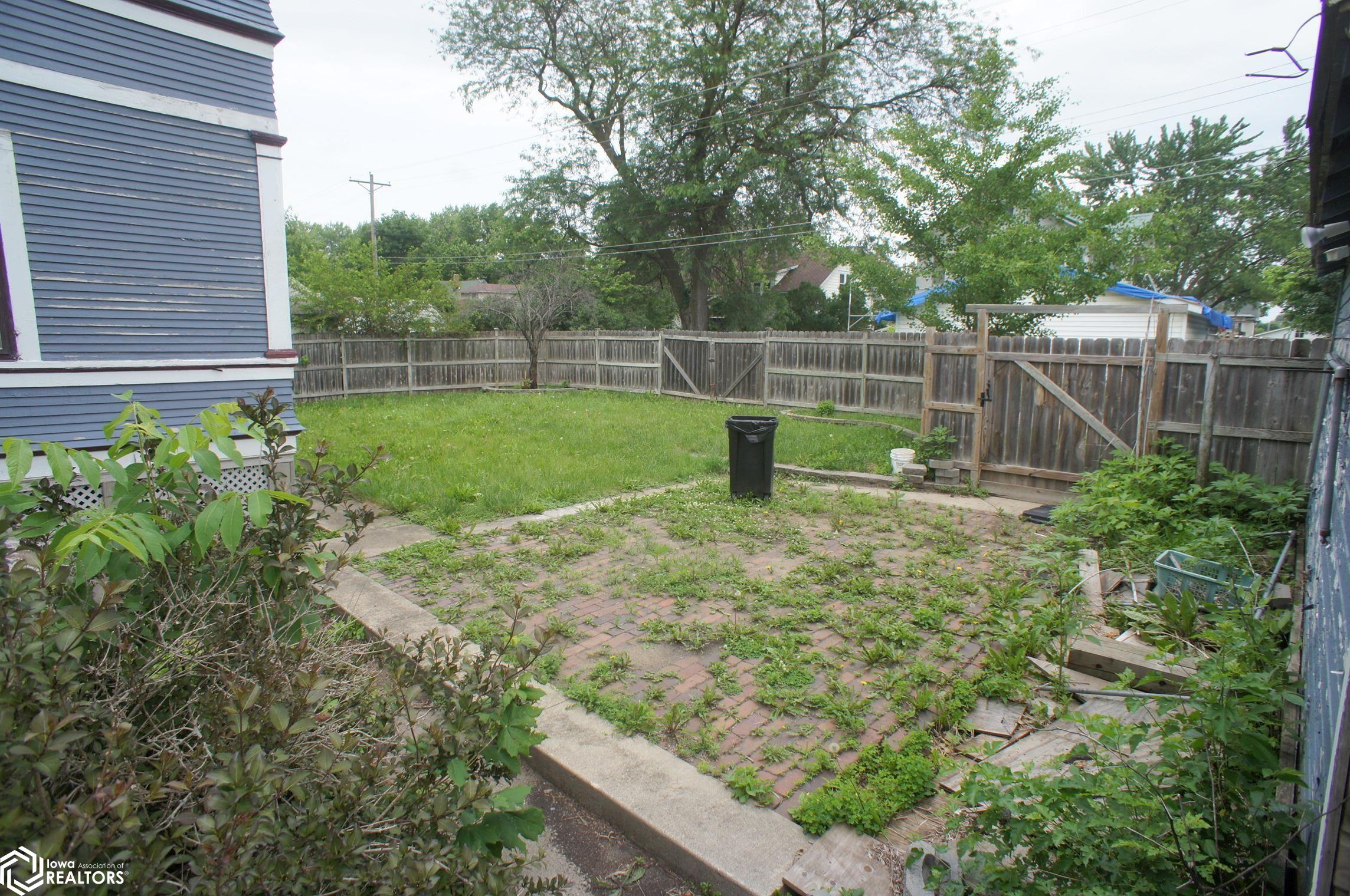 821 Division Street, Webster City, Iowa image 39