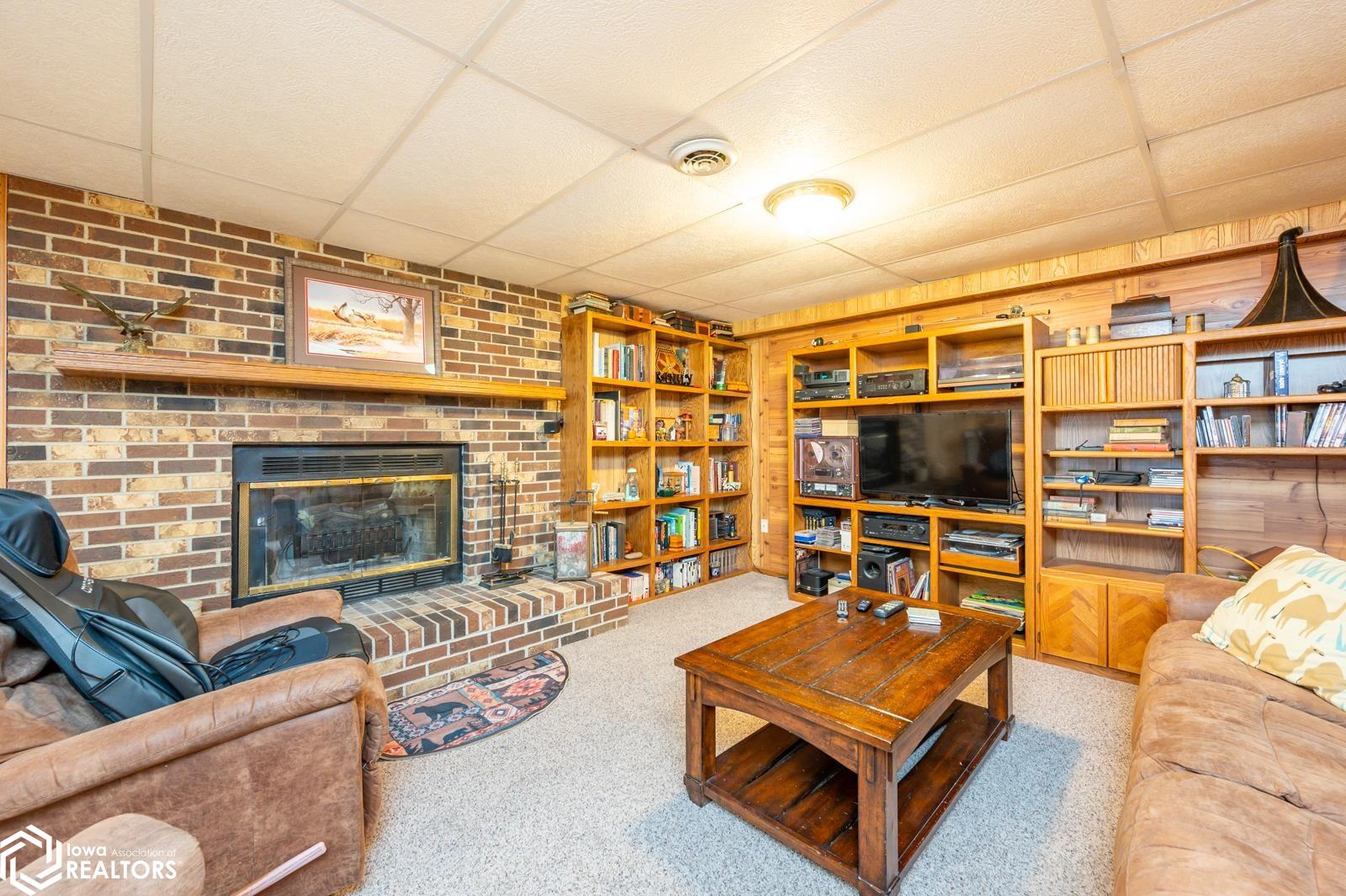 209 S Vine Avenue, Lacona, Iowa image 17