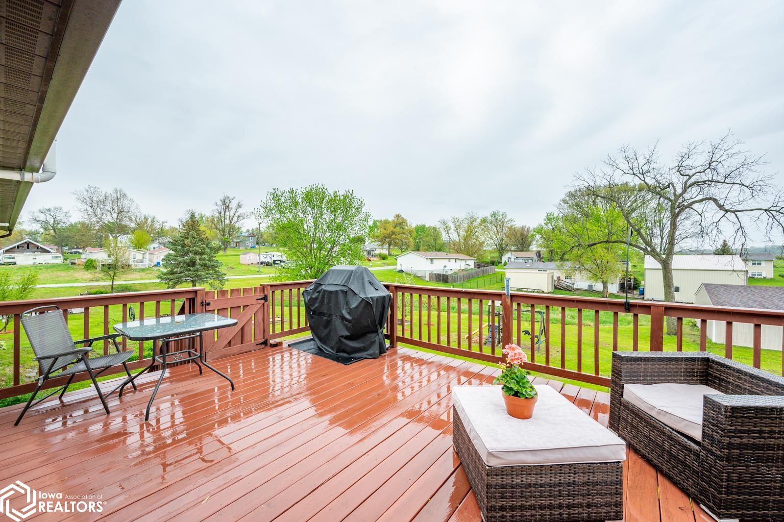 209 S Vine Avenue, Lacona, Iowa image 24