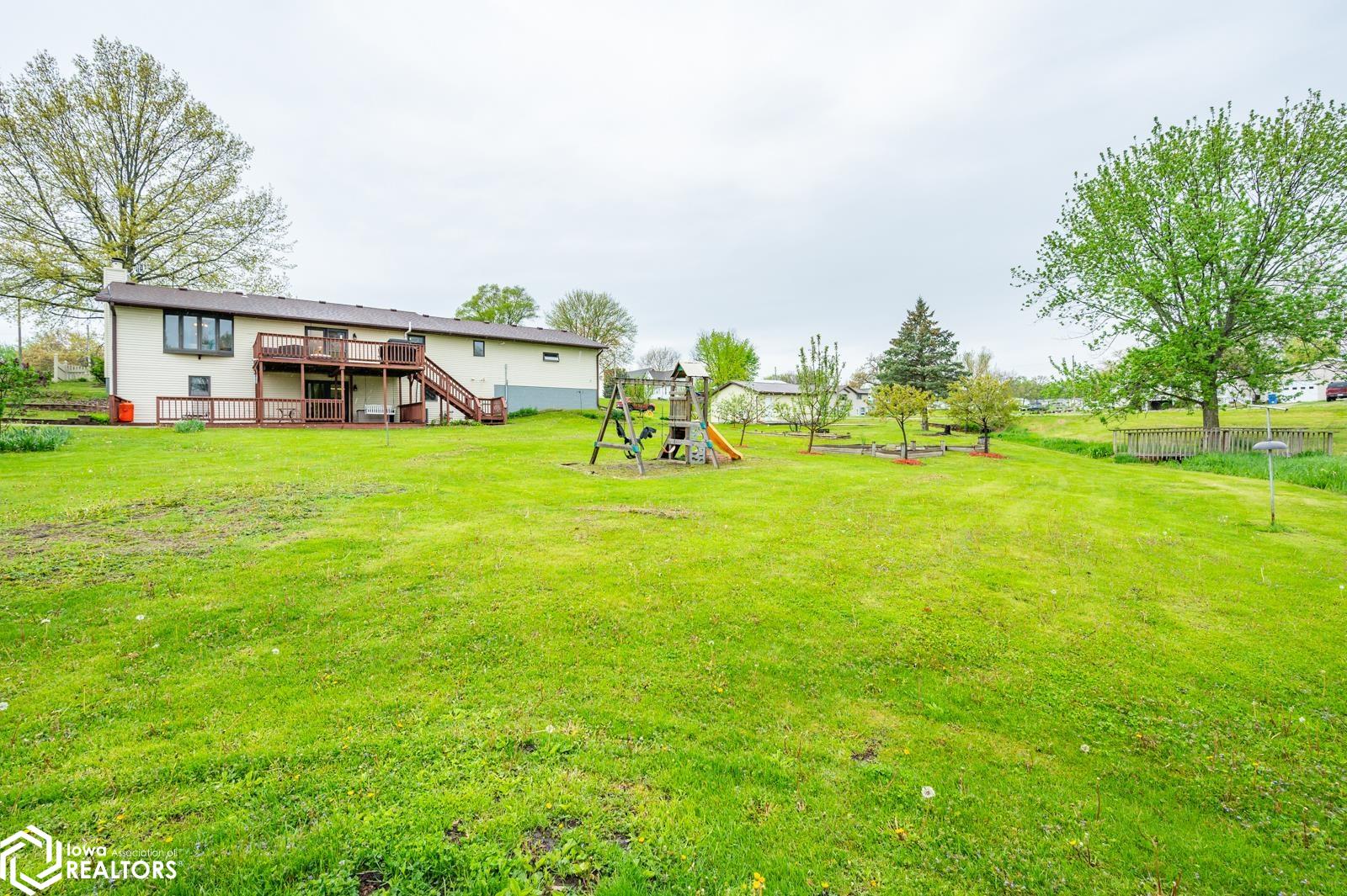 209 S Vine Avenue, Lacona, Iowa image 27