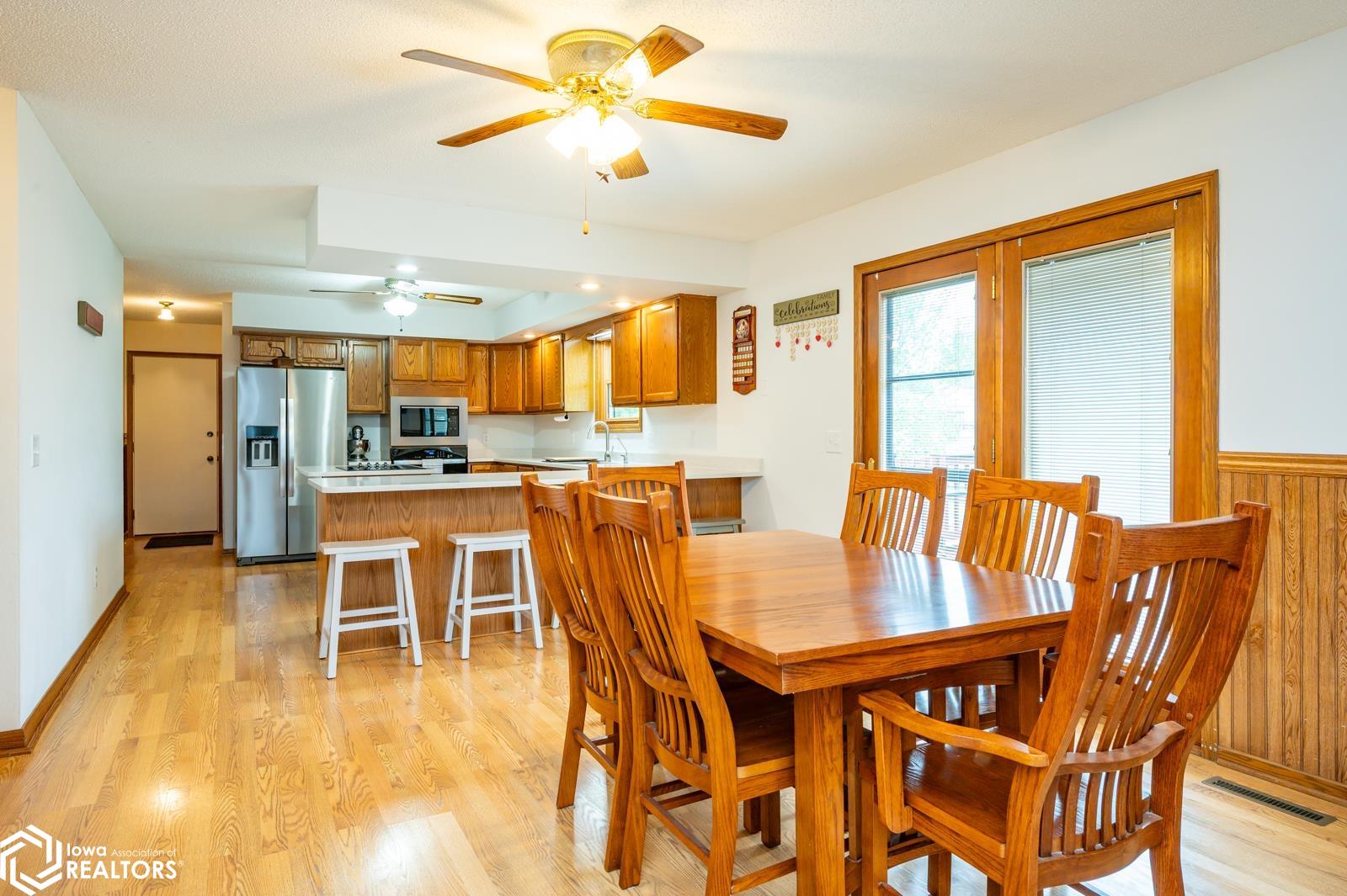 209 S Vine Avenue, Lacona, Iowa image 6