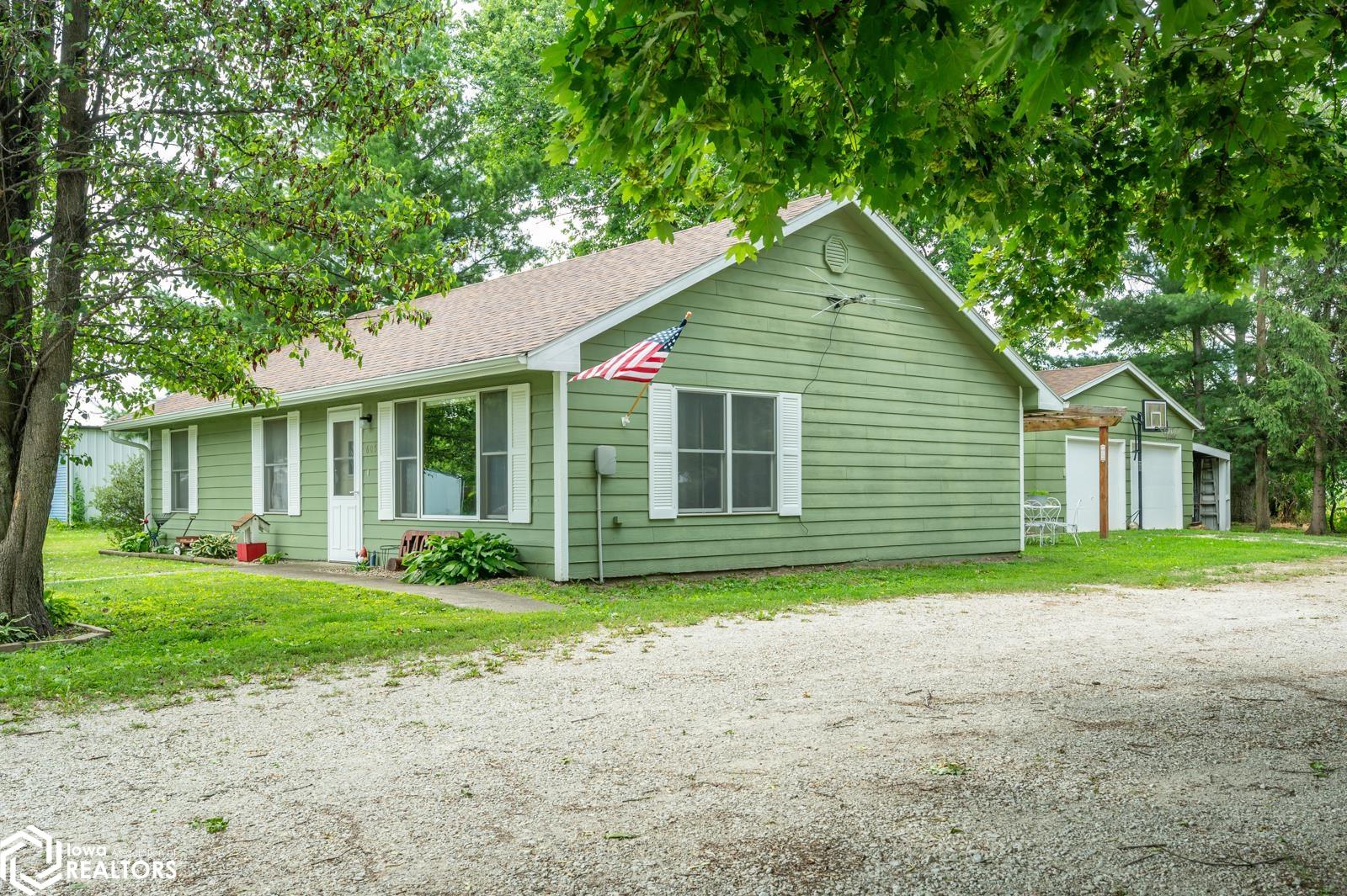 605 & 607 Grand Street, New Virginia, Iowa image 13
