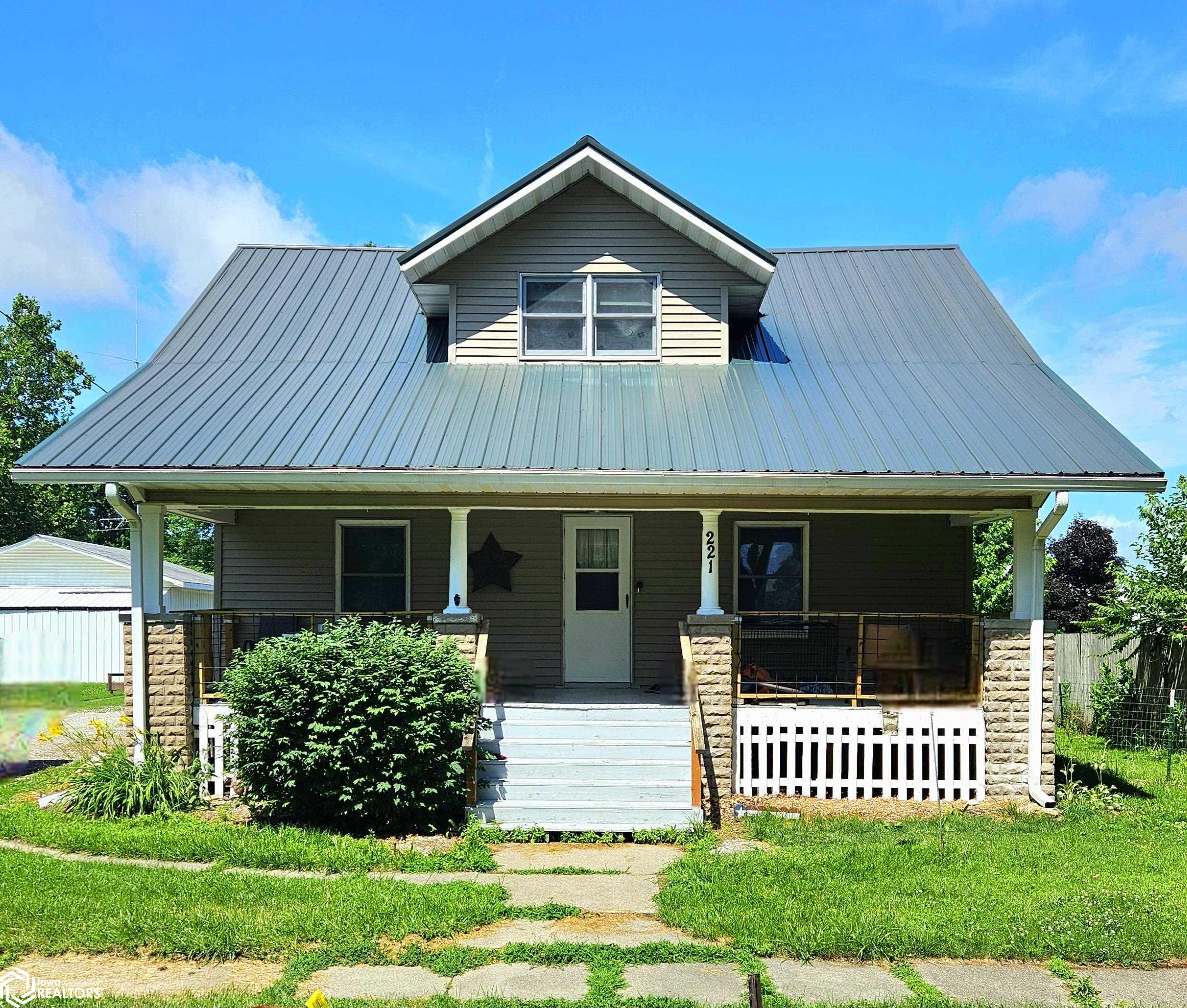 221 S Cross Street, Birmingham, Iowa image 1