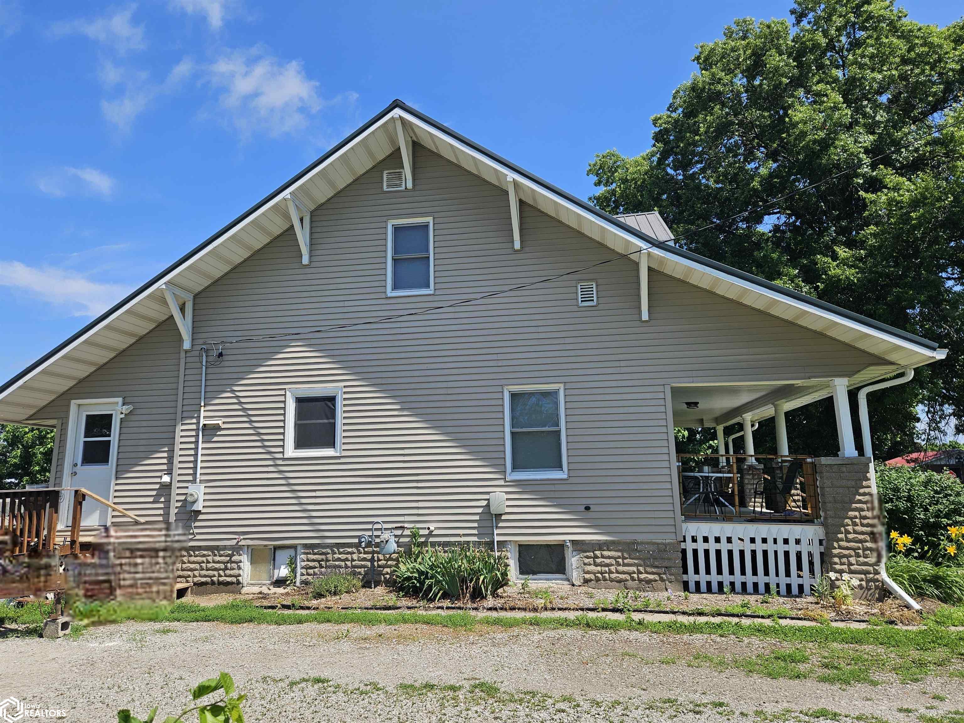 221 S Cross Street, Birmingham, Iowa image 3