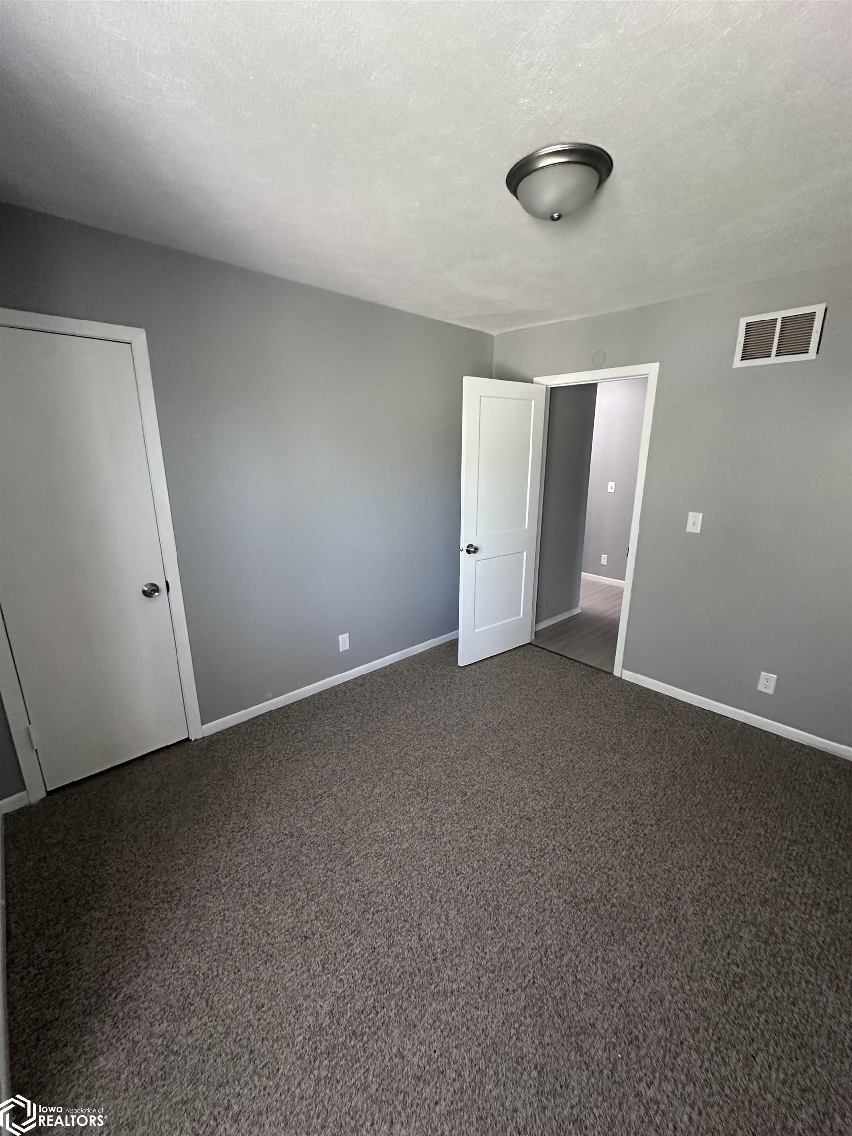 702 E Coolbaugh Street, Red Oak, Iowa image 16