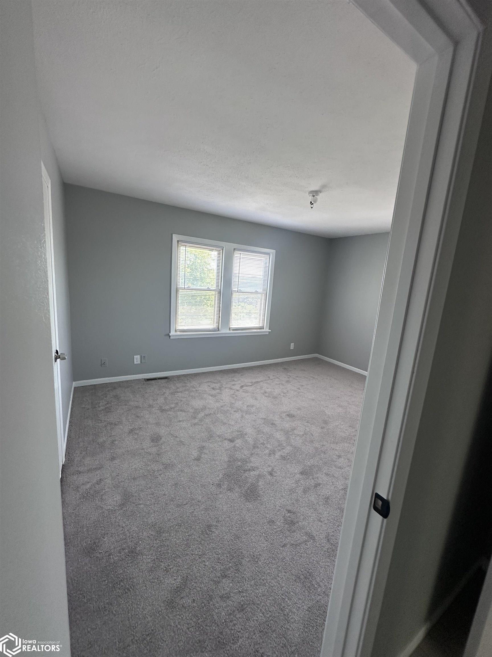 702 E Coolbaugh Street, Red Oak, Iowa image 20
