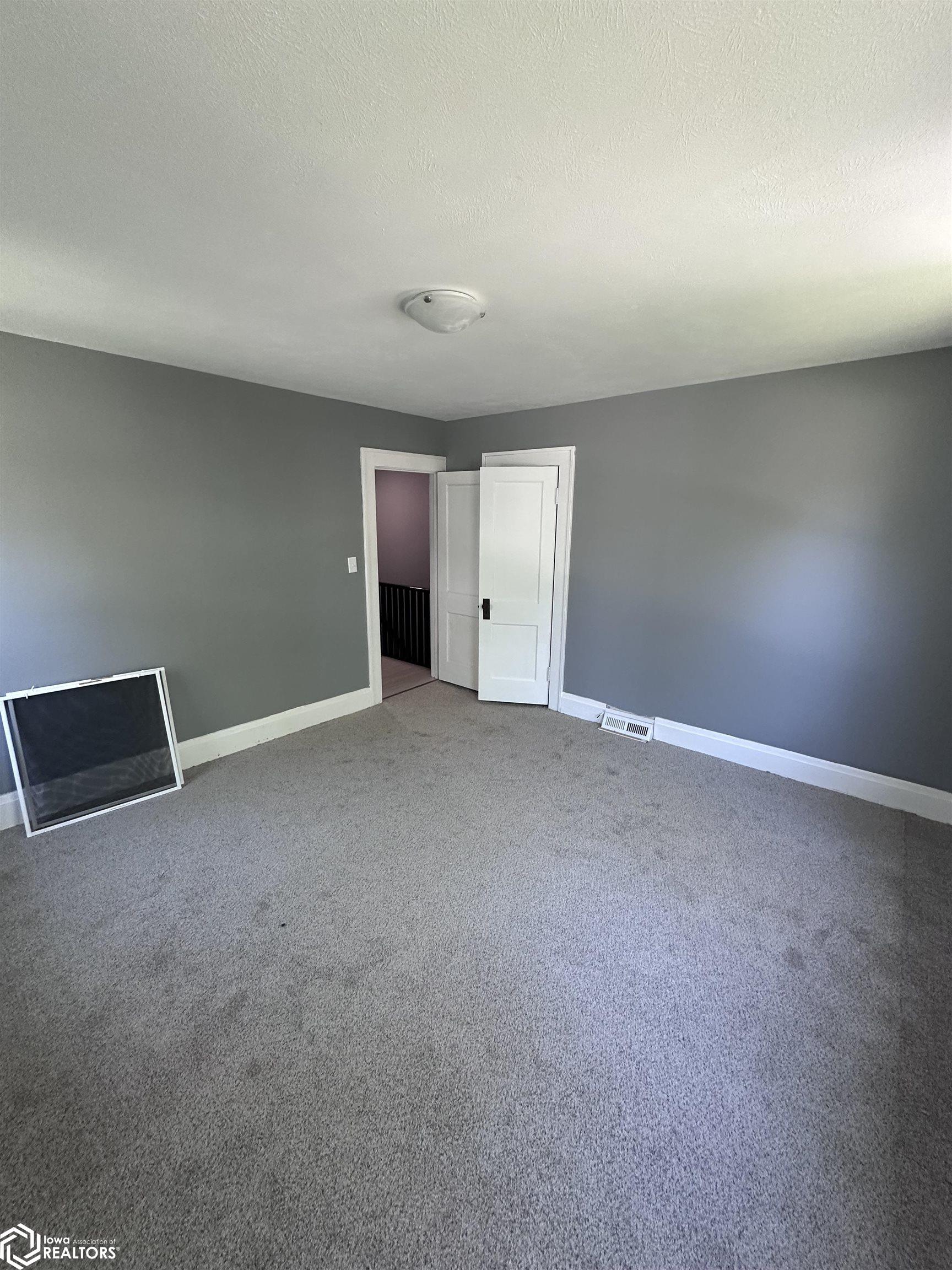 702 E Coolbaugh Street, Red Oak, Iowa image 43