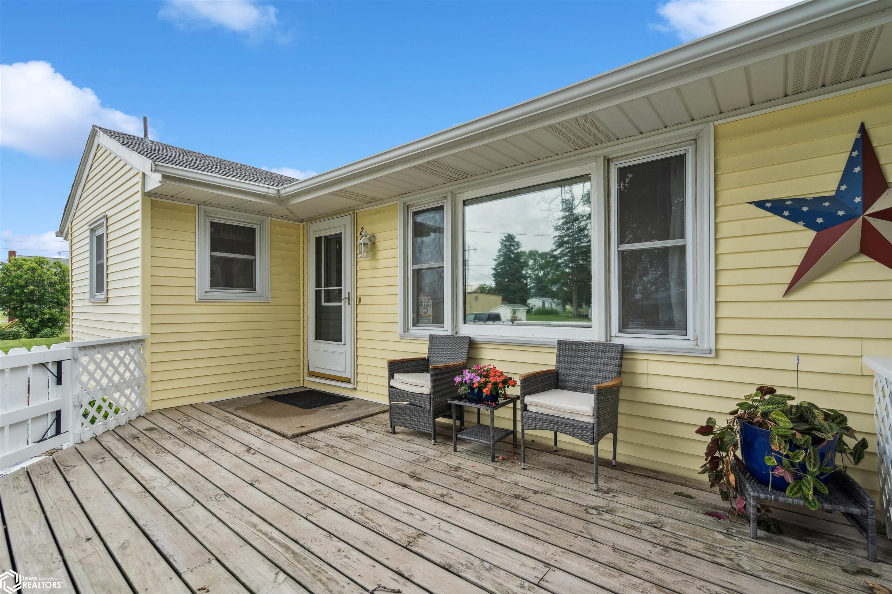 201 N 8th Street, Montezuma, Iowa image 2