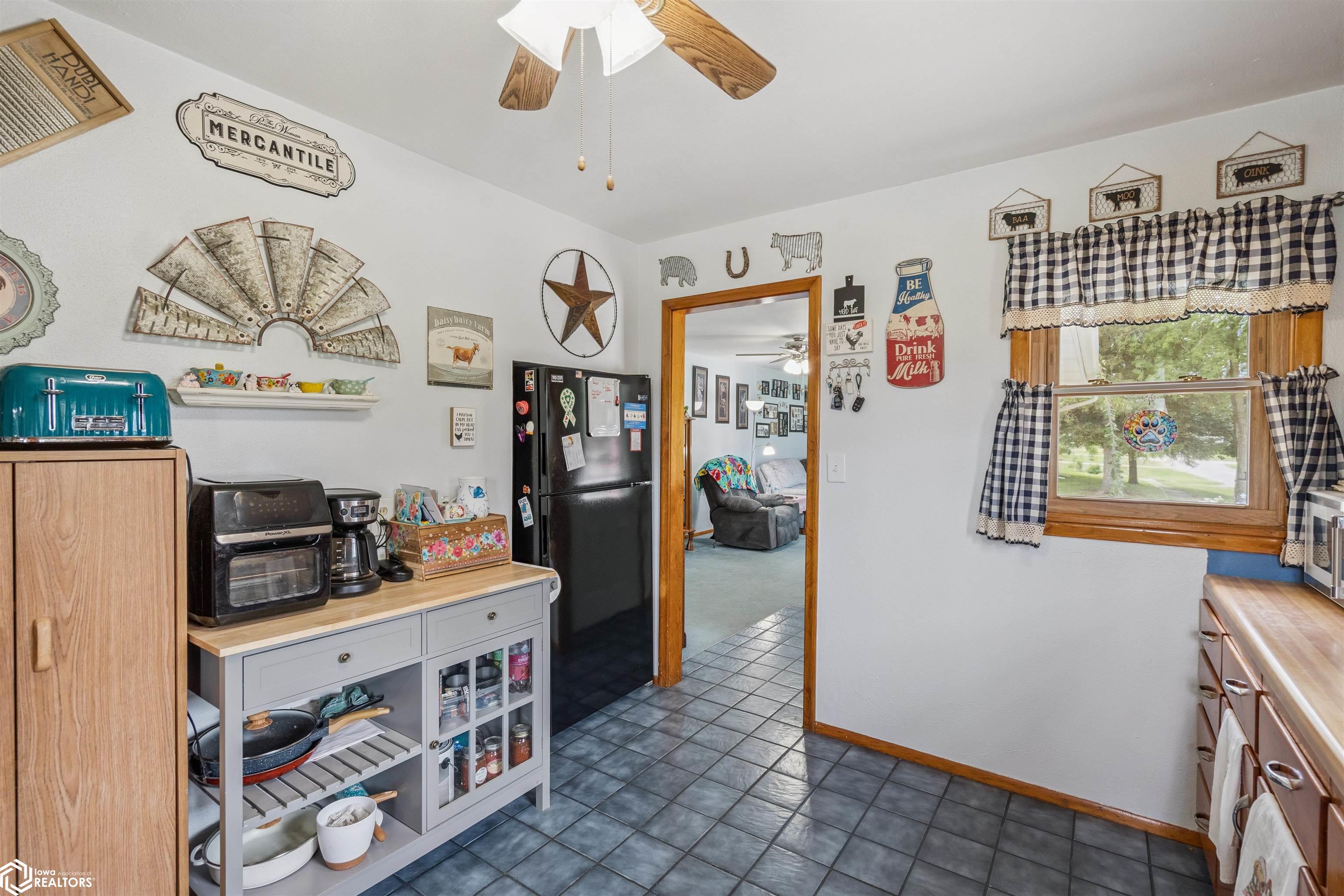 201 N 8th Street, Montezuma, Iowa image 12