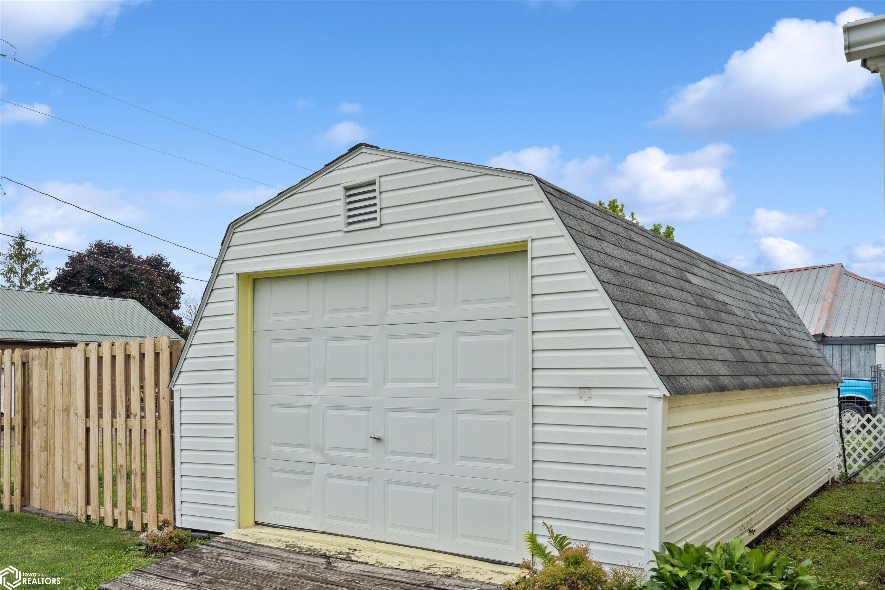 201 N 8th Street, Montezuma, Iowa image 25
