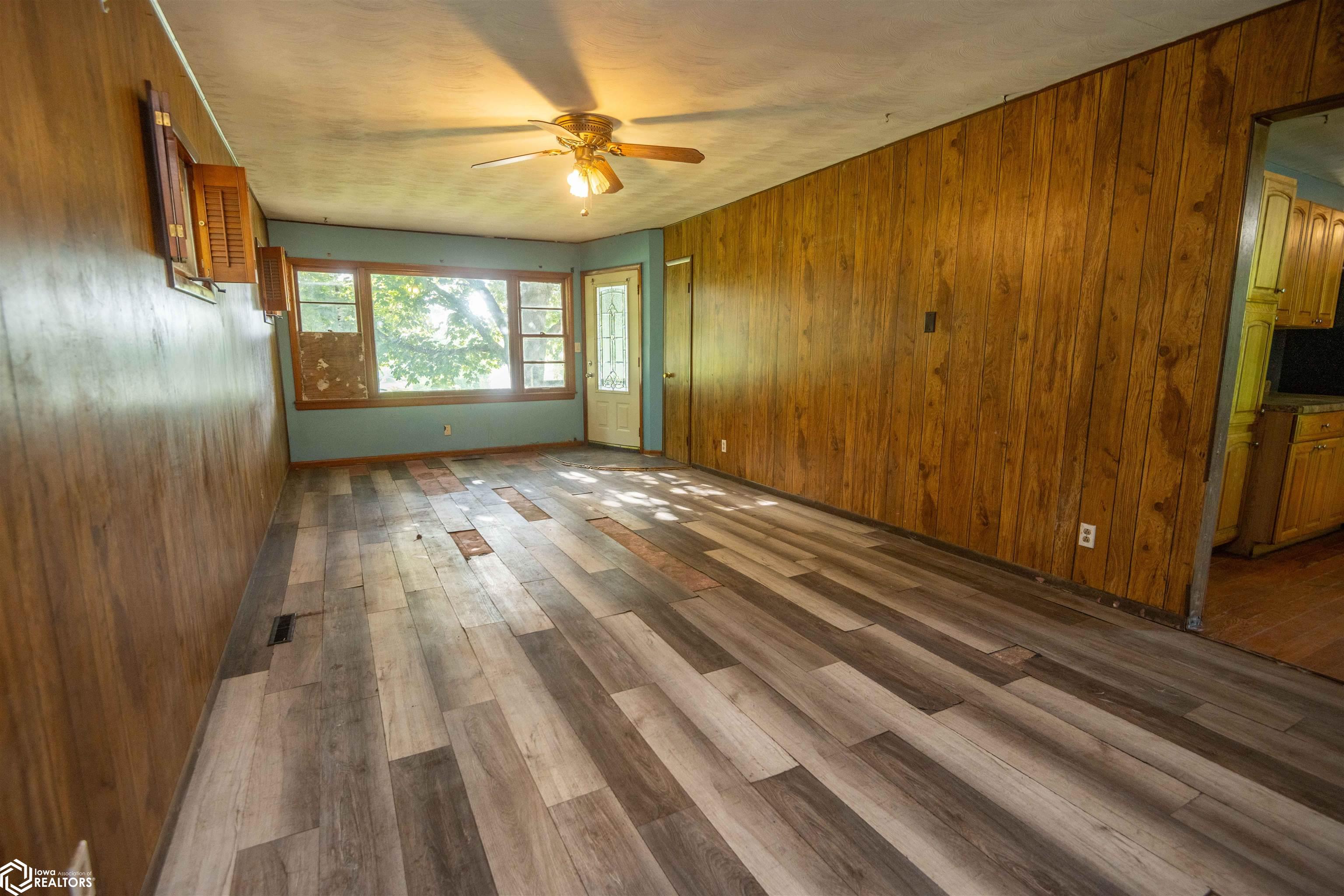221 Skyline Drive, Ottumwa, Iowa image 12