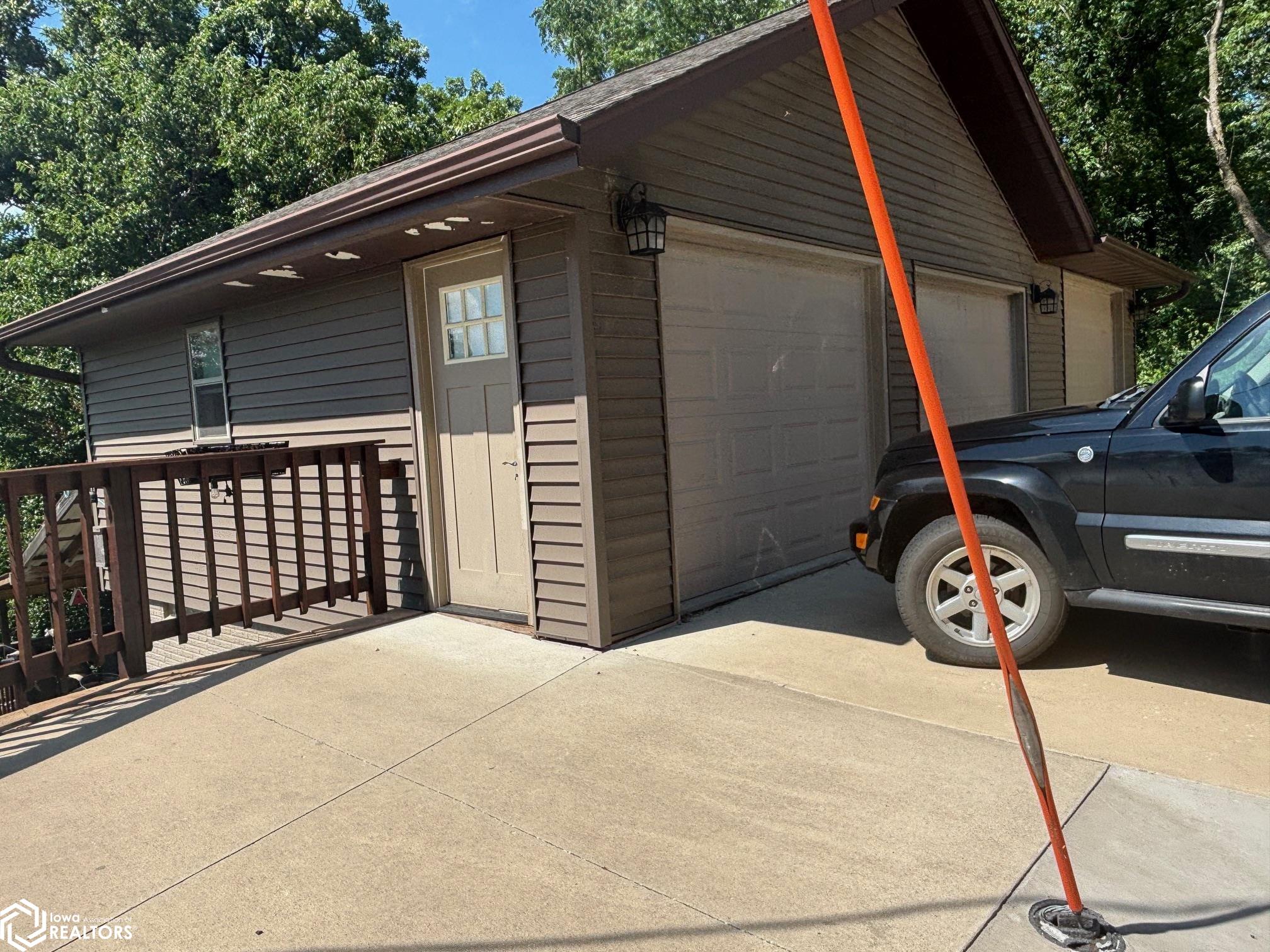6110 N Lakeshore Drive, Brooklyn, Iowa image 4